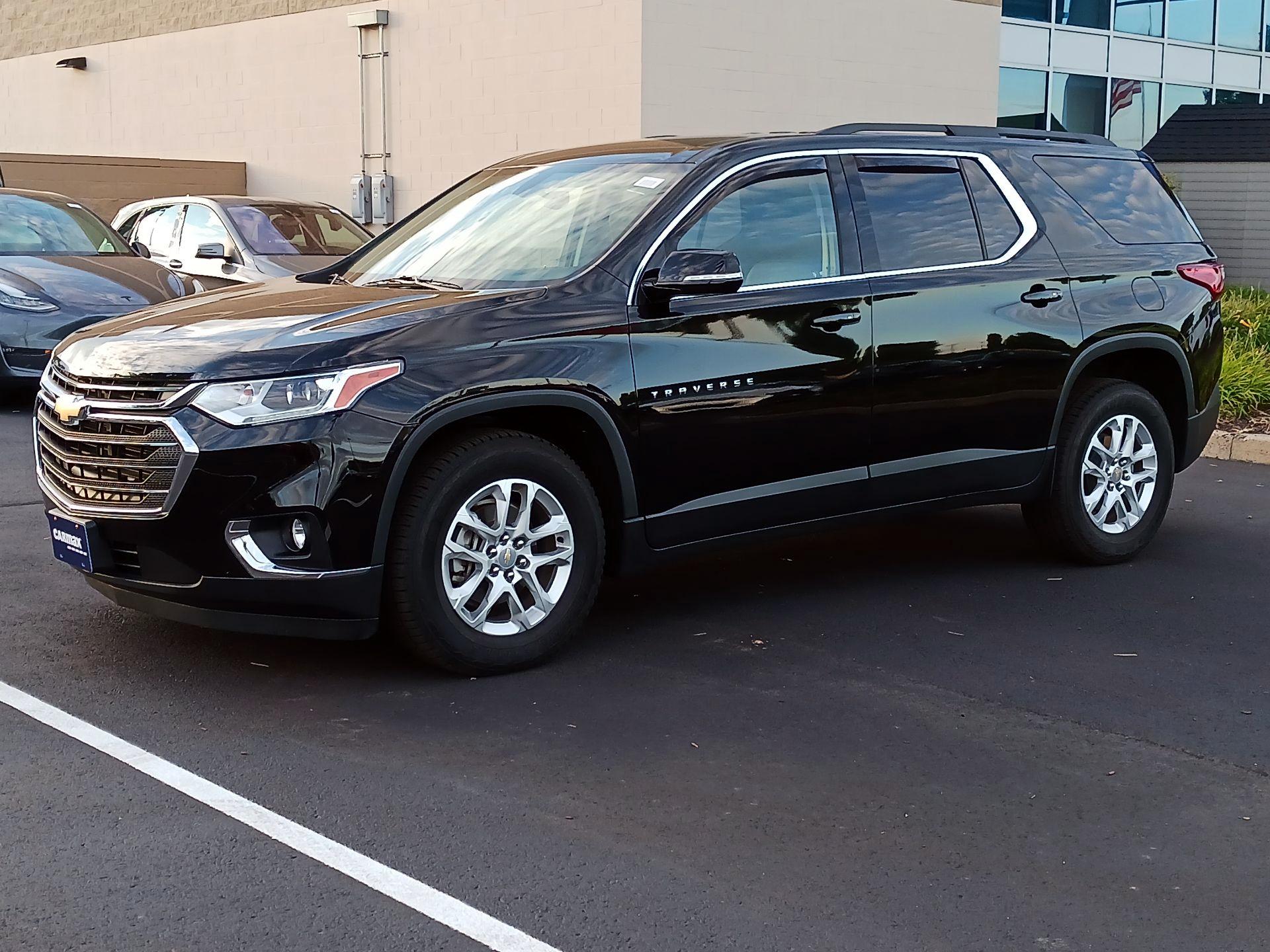Thumbnail: 2019 Chevrolet Traverse - 3