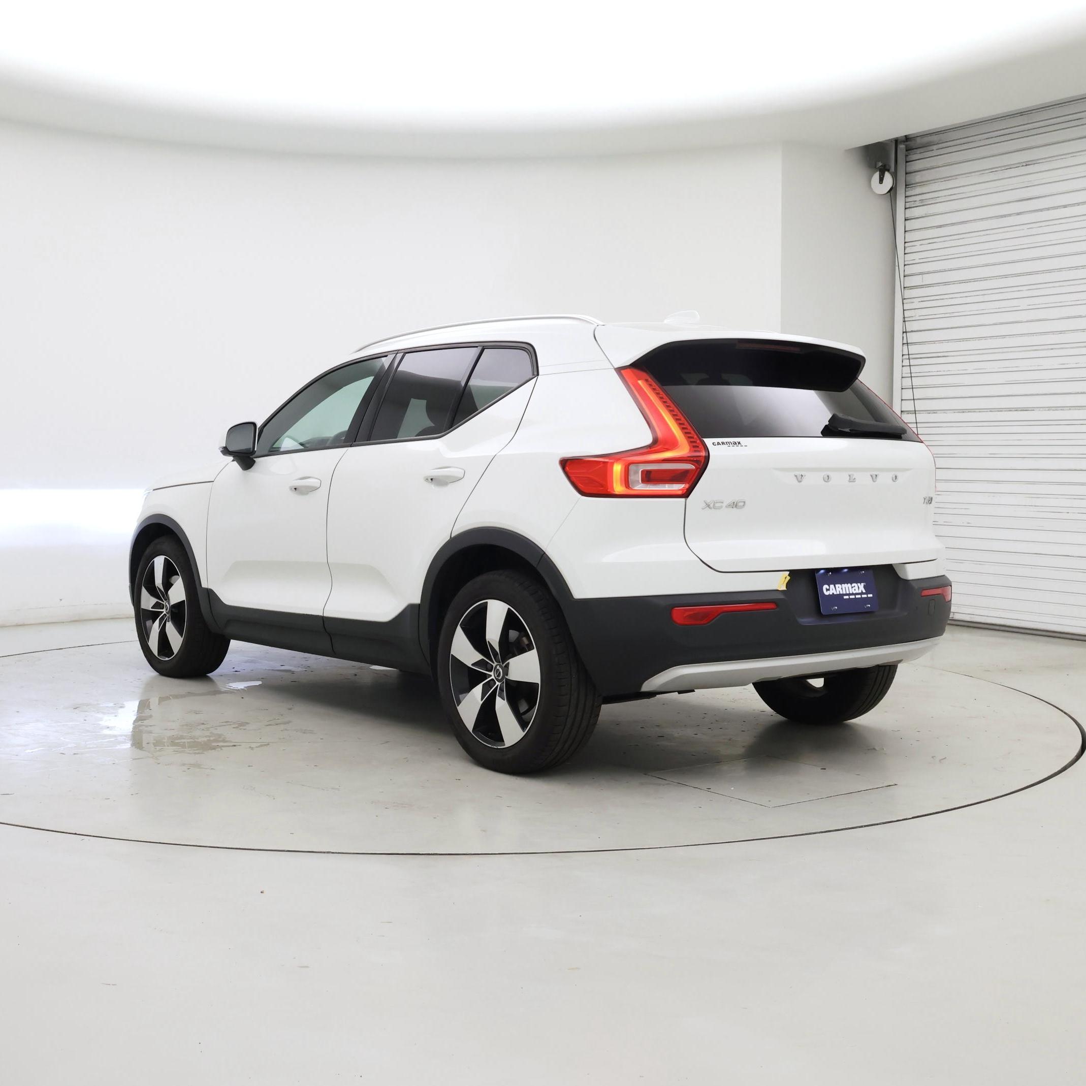 Thumbnail: 2020 Volvo XC40 - 2