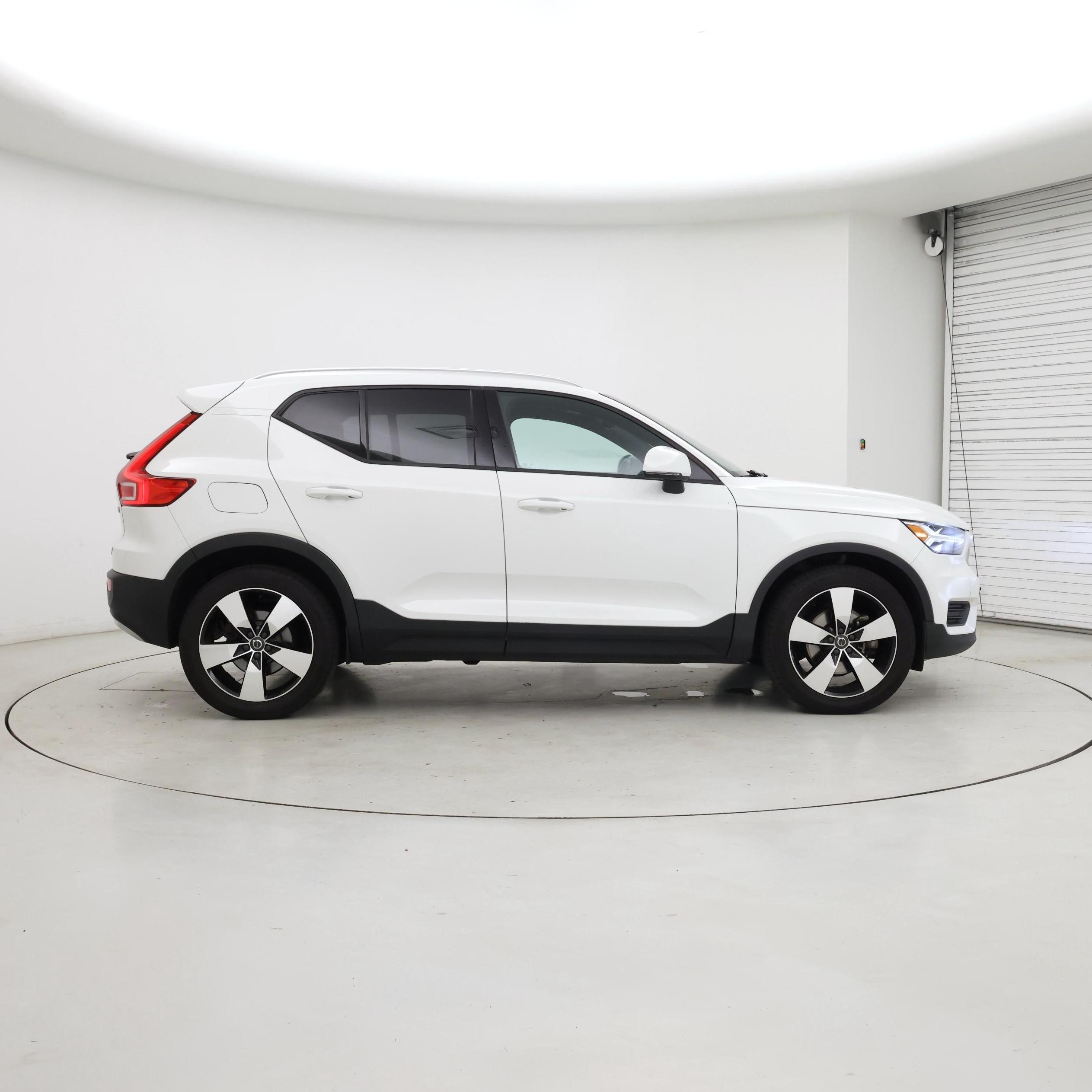 Thumbnail: 2020 Volvo XC40 - 7