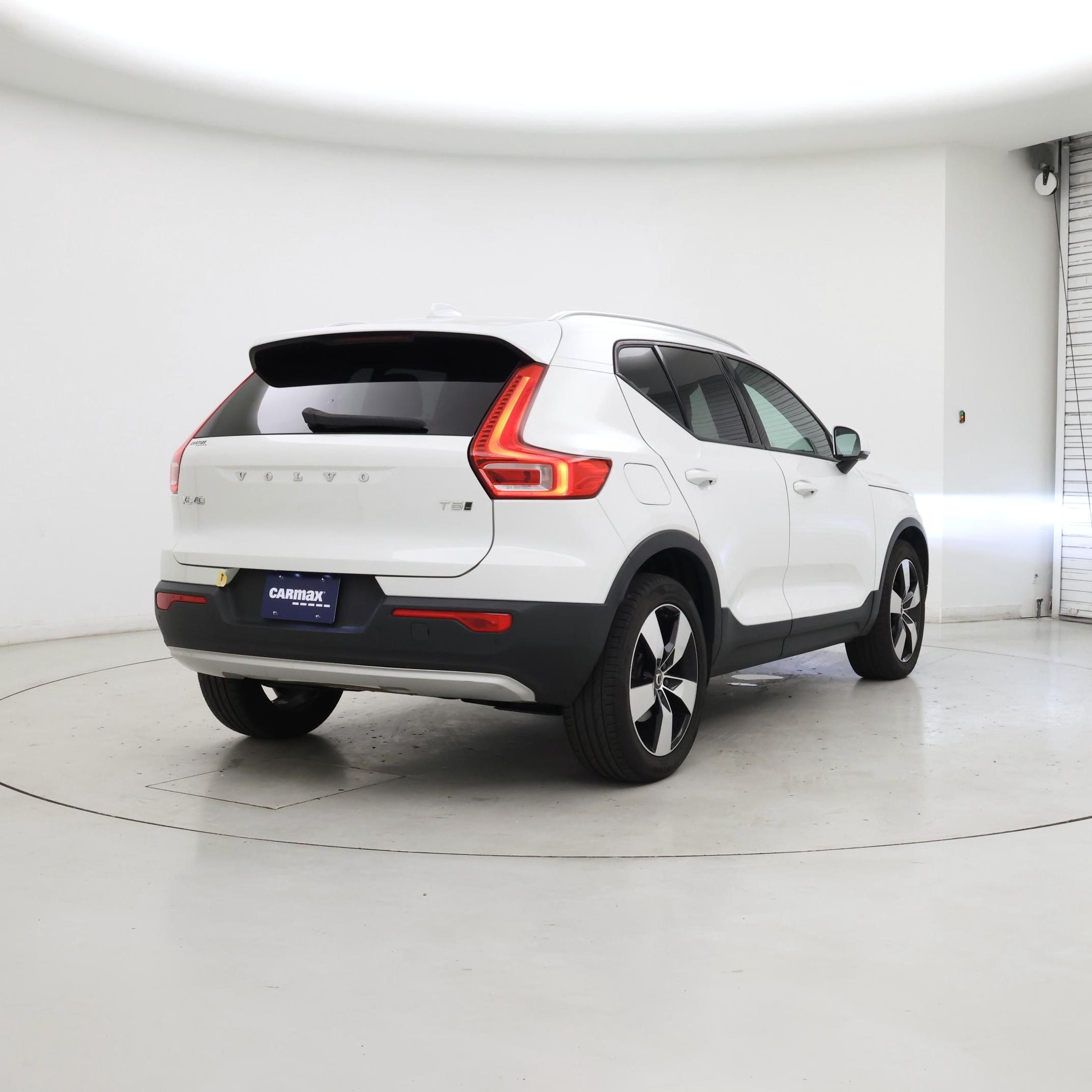 Thumbnail: 2020 Volvo XC40 - 8