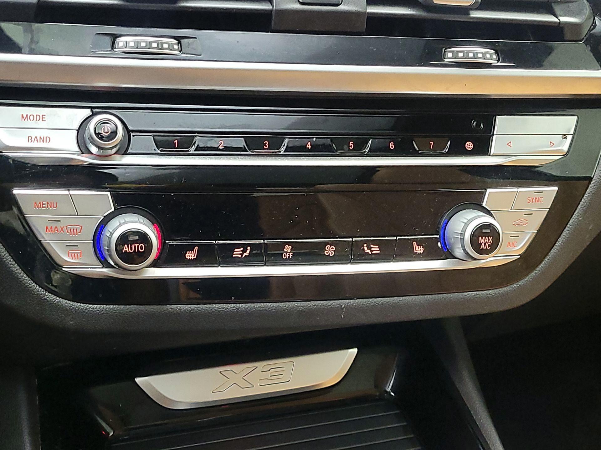 Thumbnail: 2021 BMW X3 - 17