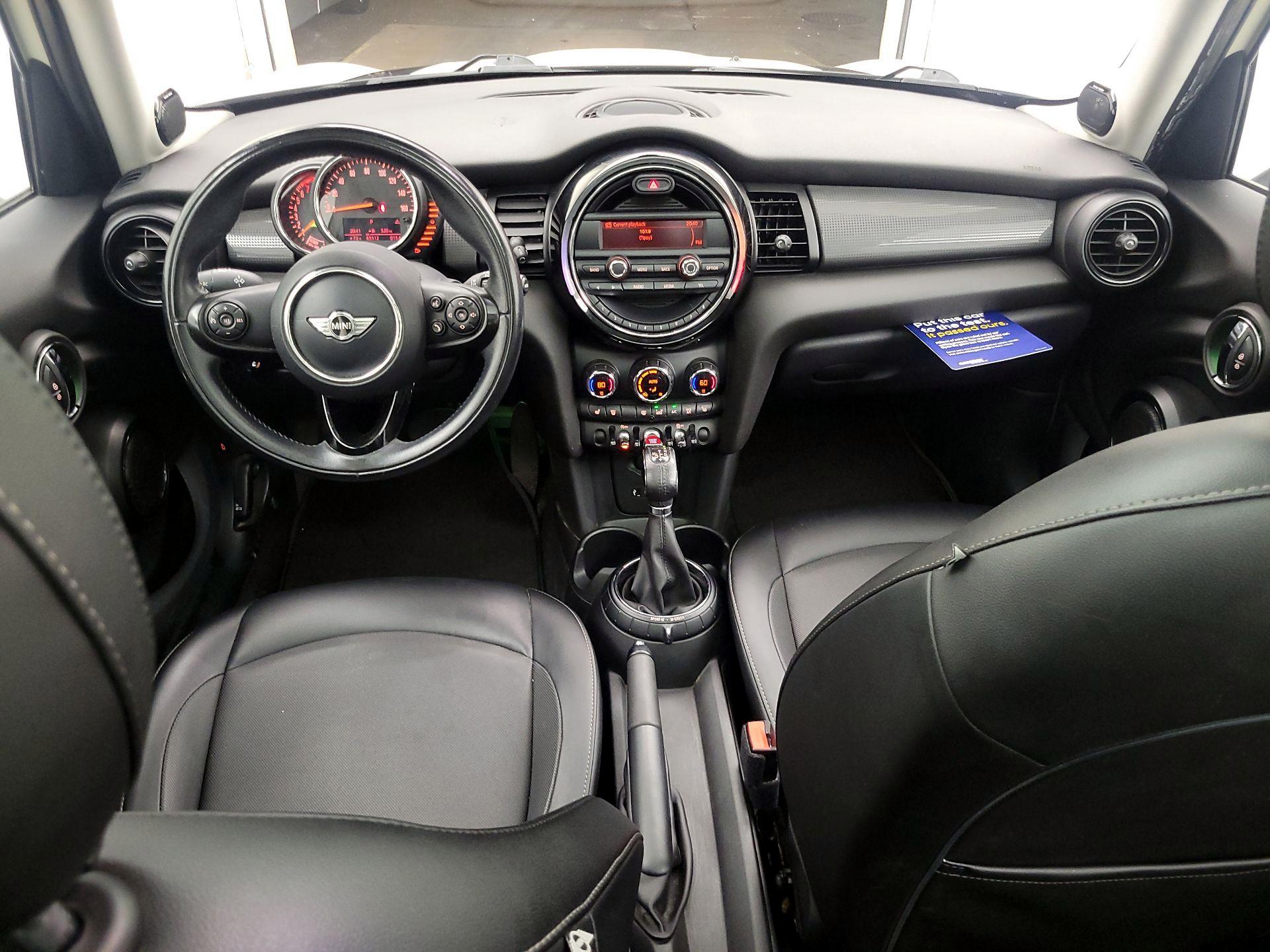 Thumbnail: 2015 MINI Cooper Hardtop - 9