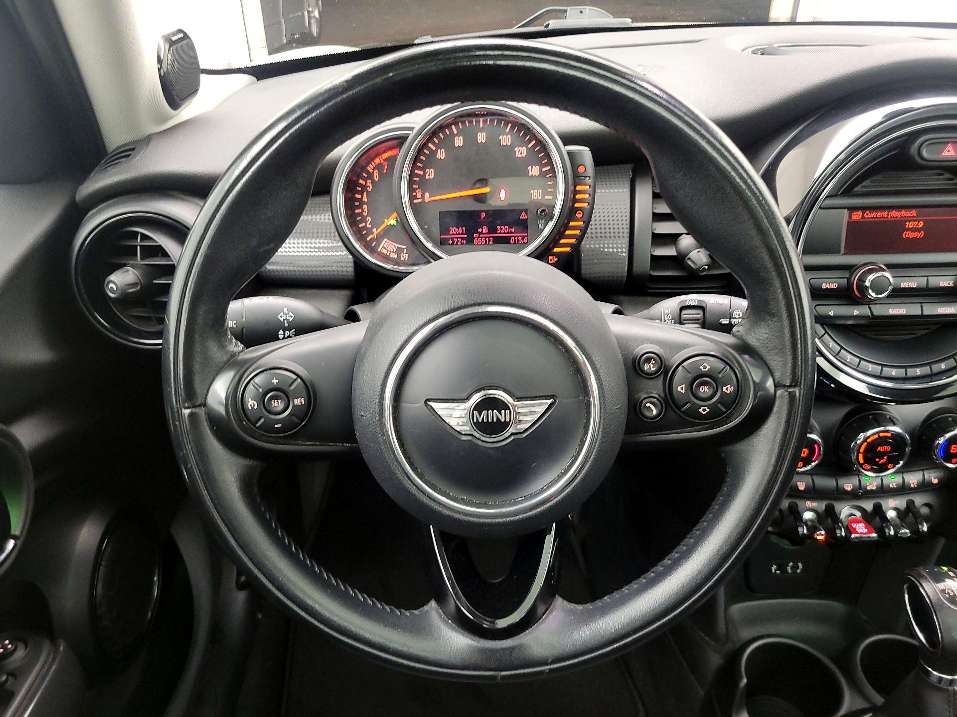 Thumbnail: 2015 MINI Cooper Hardtop - 10