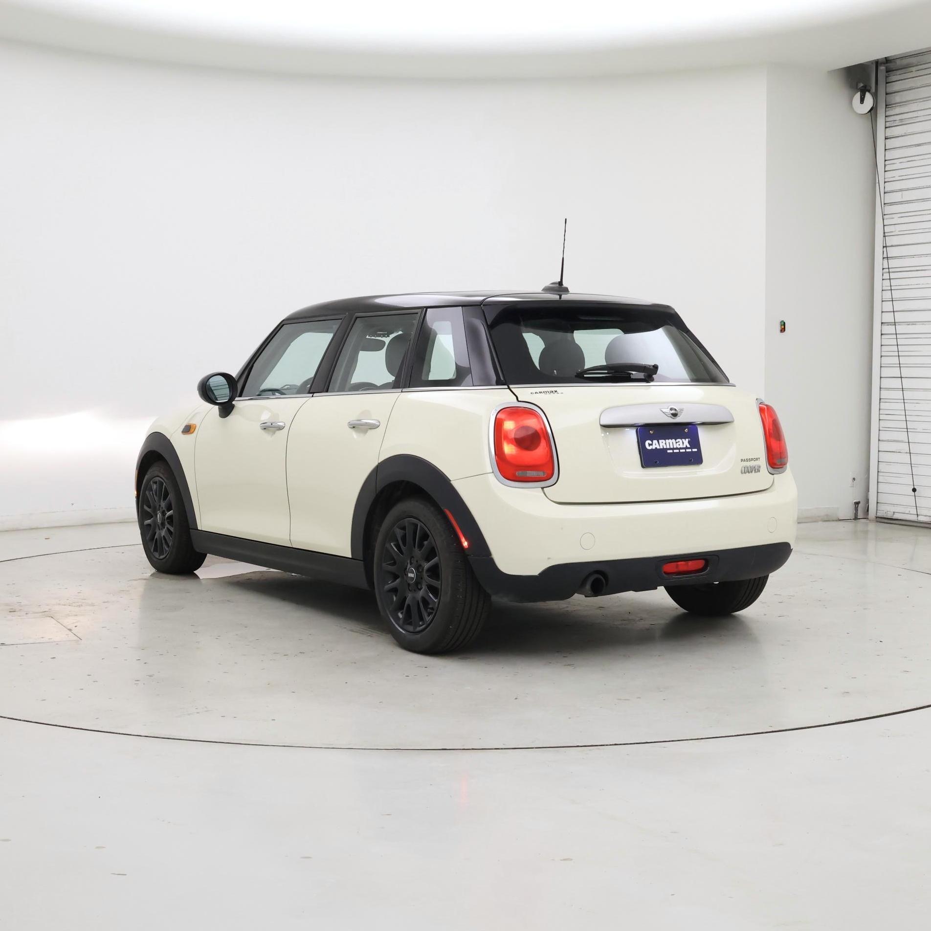 Thumbnail: 2015 MINI Cooper Hardtop - 2