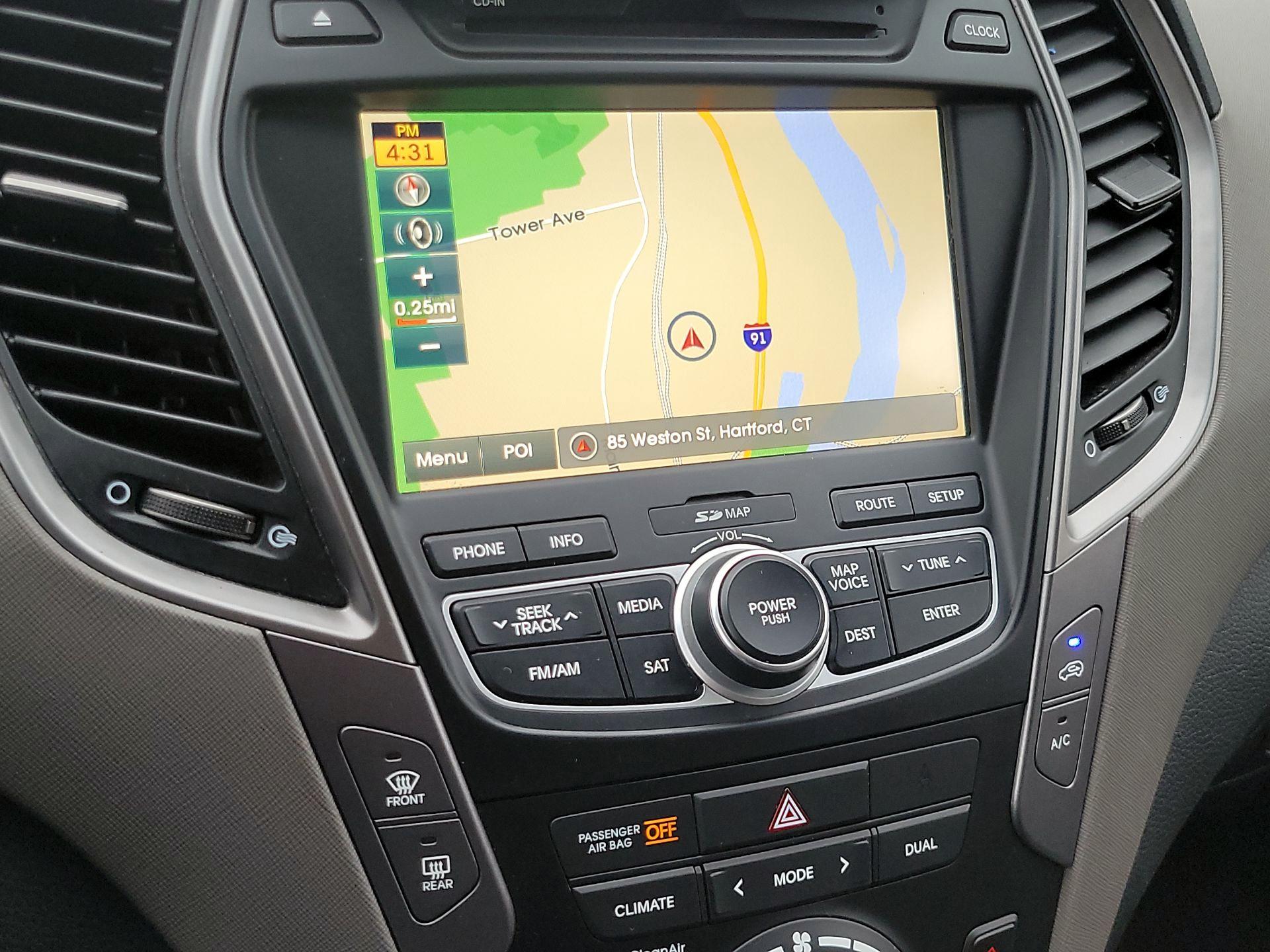 Thumbnail: 2016 Hyundai Santa Fe - 12