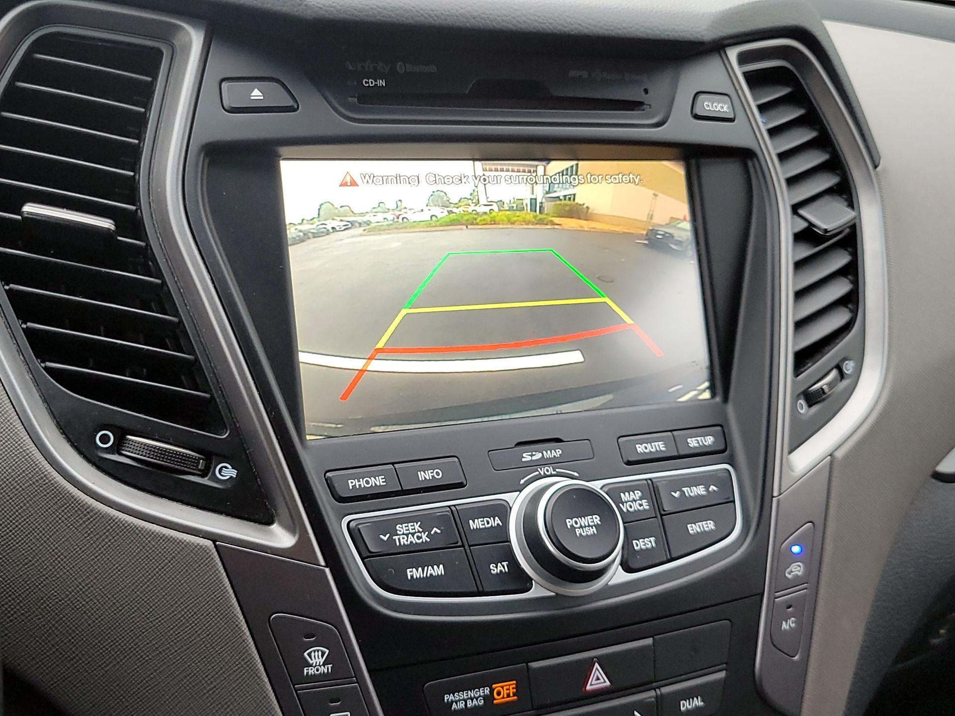 Thumbnail: 2016 Hyundai Santa Fe - 13