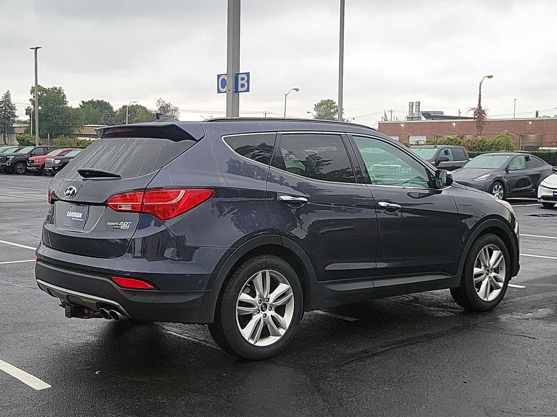 Thumbnail: 2016 Hyundai Santa Fe - 5