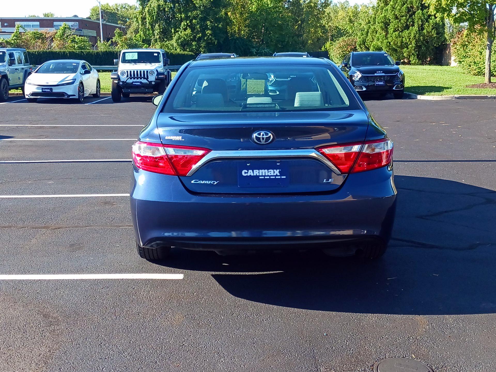 Thumbnail: 2017 Toyota Camry - 6