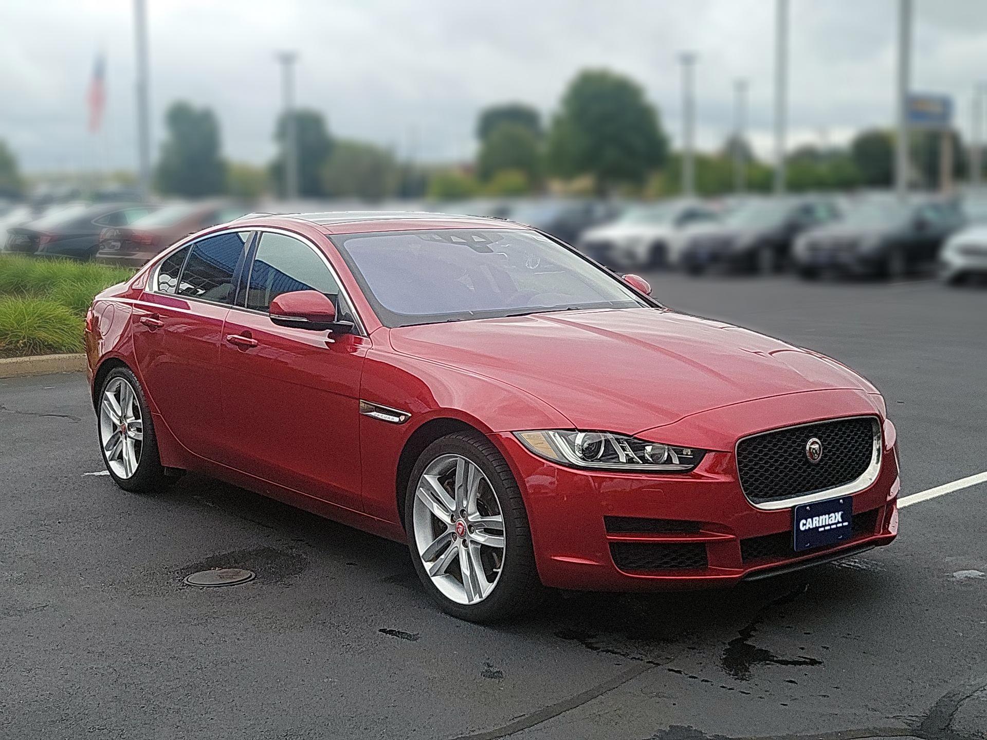 Thumbnail: 2017 Jaguar XE - 1