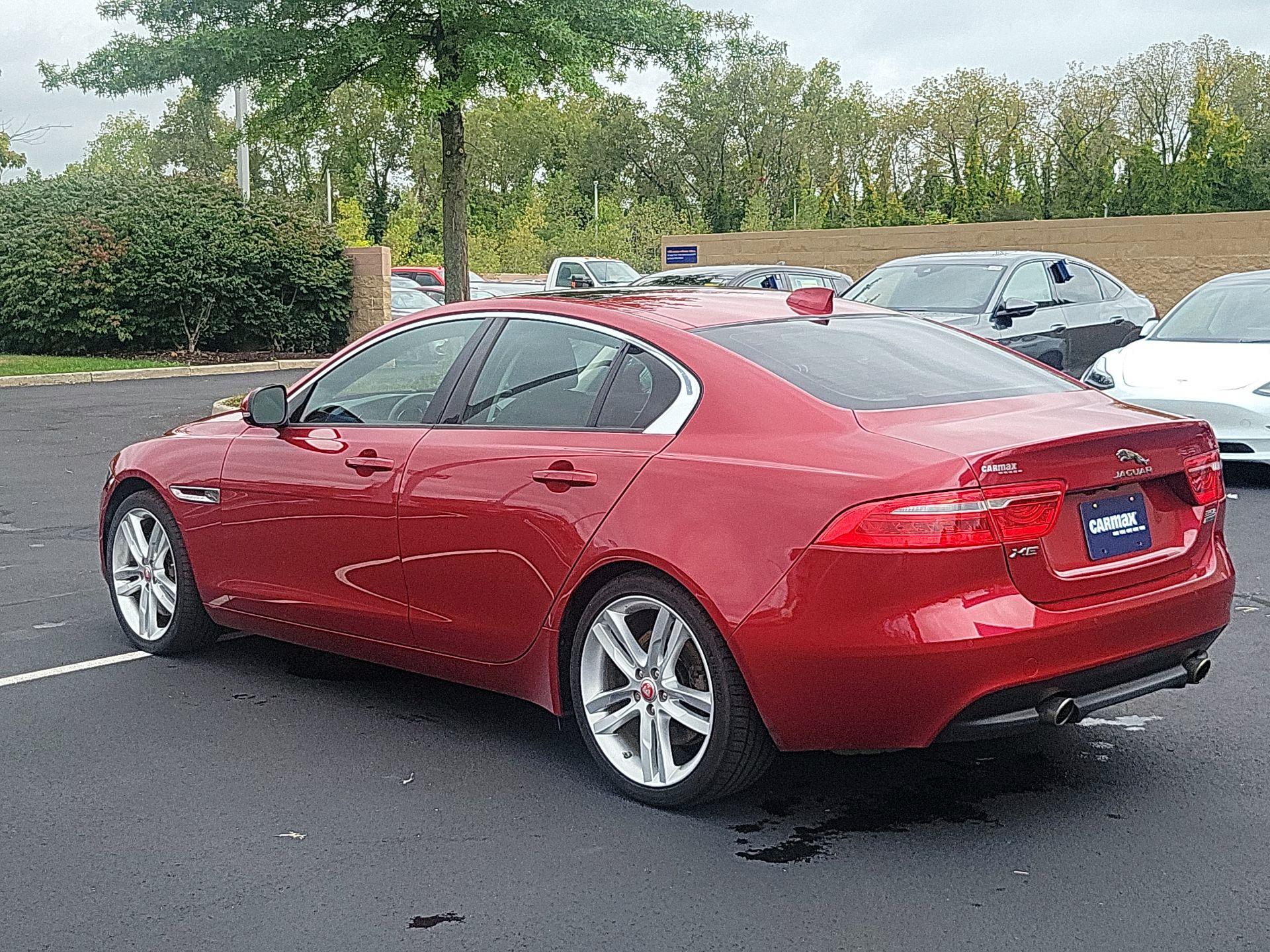 Thumbnail: 2017 Jaguar XE - 7