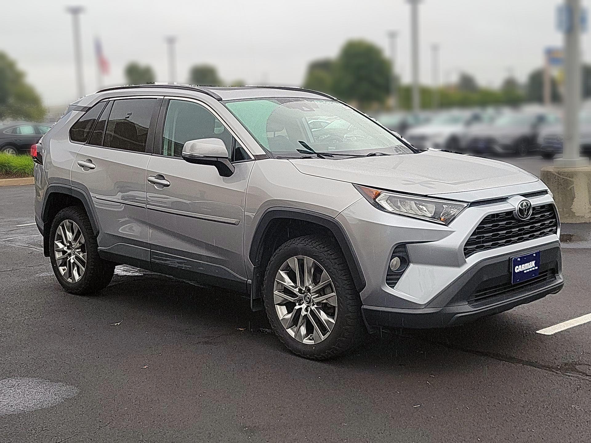 Thumbnail: 2019 Toyota RAV4 - 1