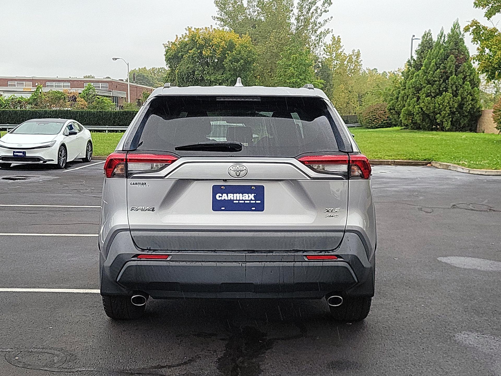 Thumbnail: 2019 Toyota RAV4 - 6