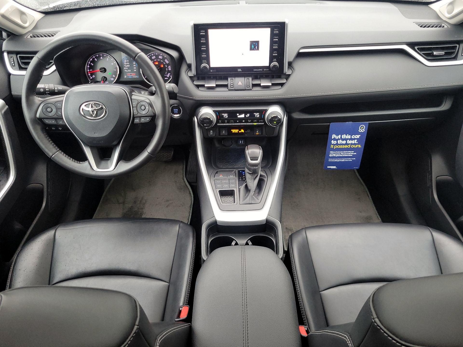 Thumbnail: 2019 Toyota RAV4 - 8