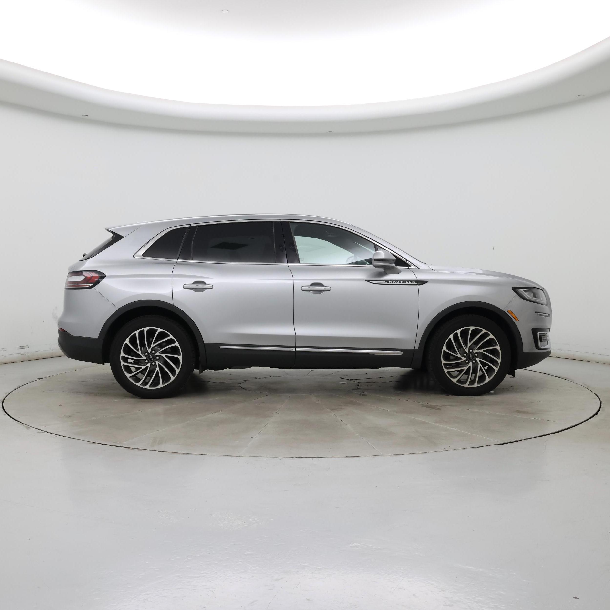 Thumbnail: 2020 Lincoln Nautilus - 7