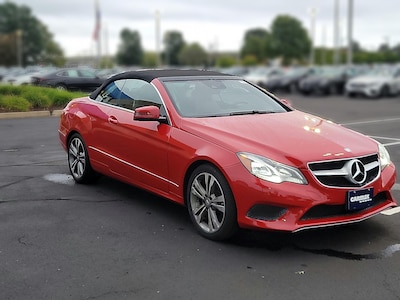 Red 2015 Mercedes-Benz E400
