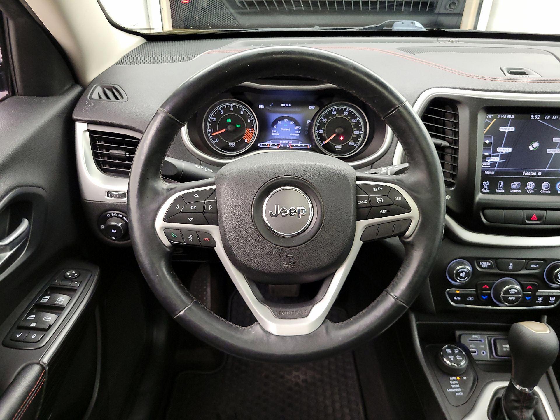 Thumbnail: 2014 Jeep Cherokee - 10