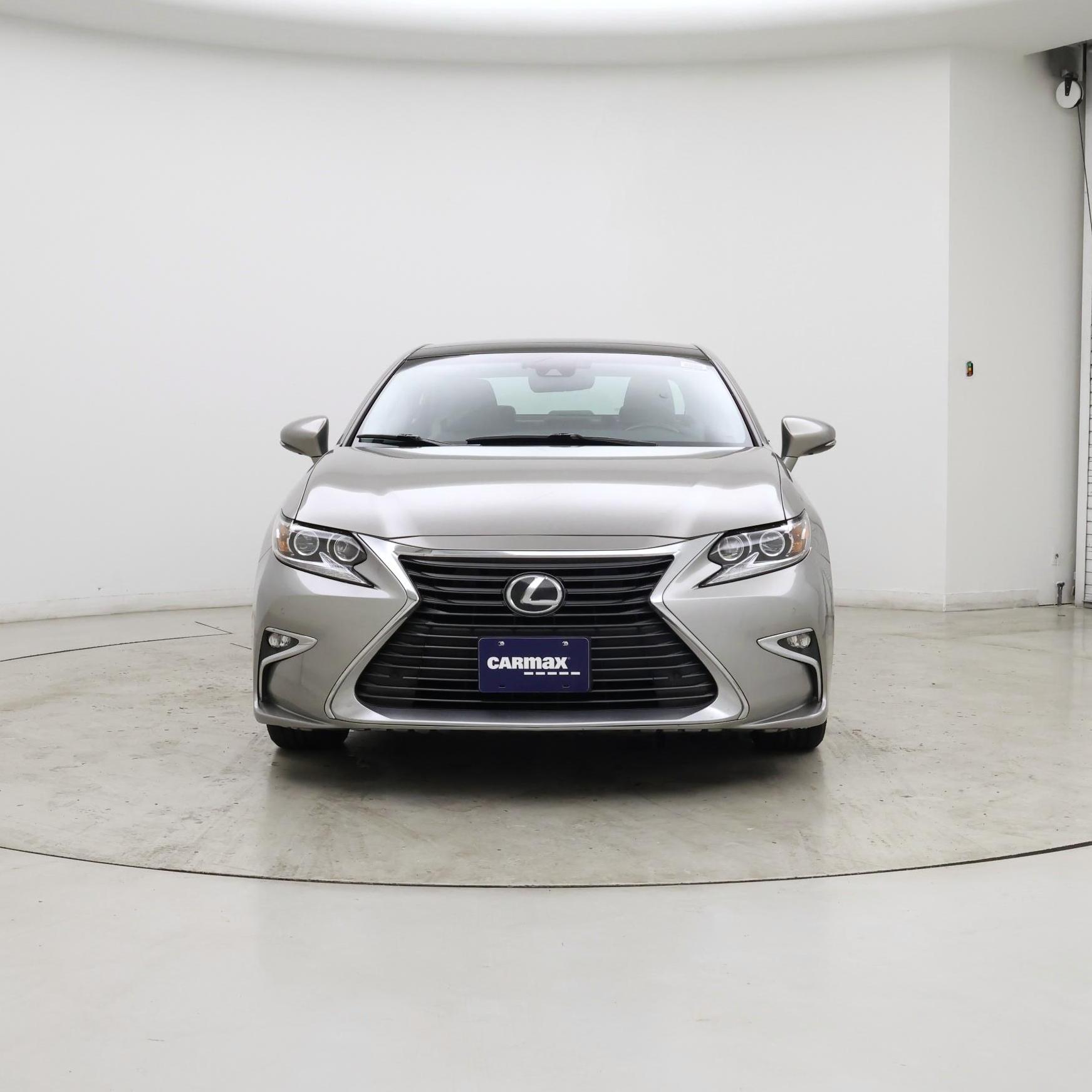 Thumbnail: 2017 Lexus ES - 5