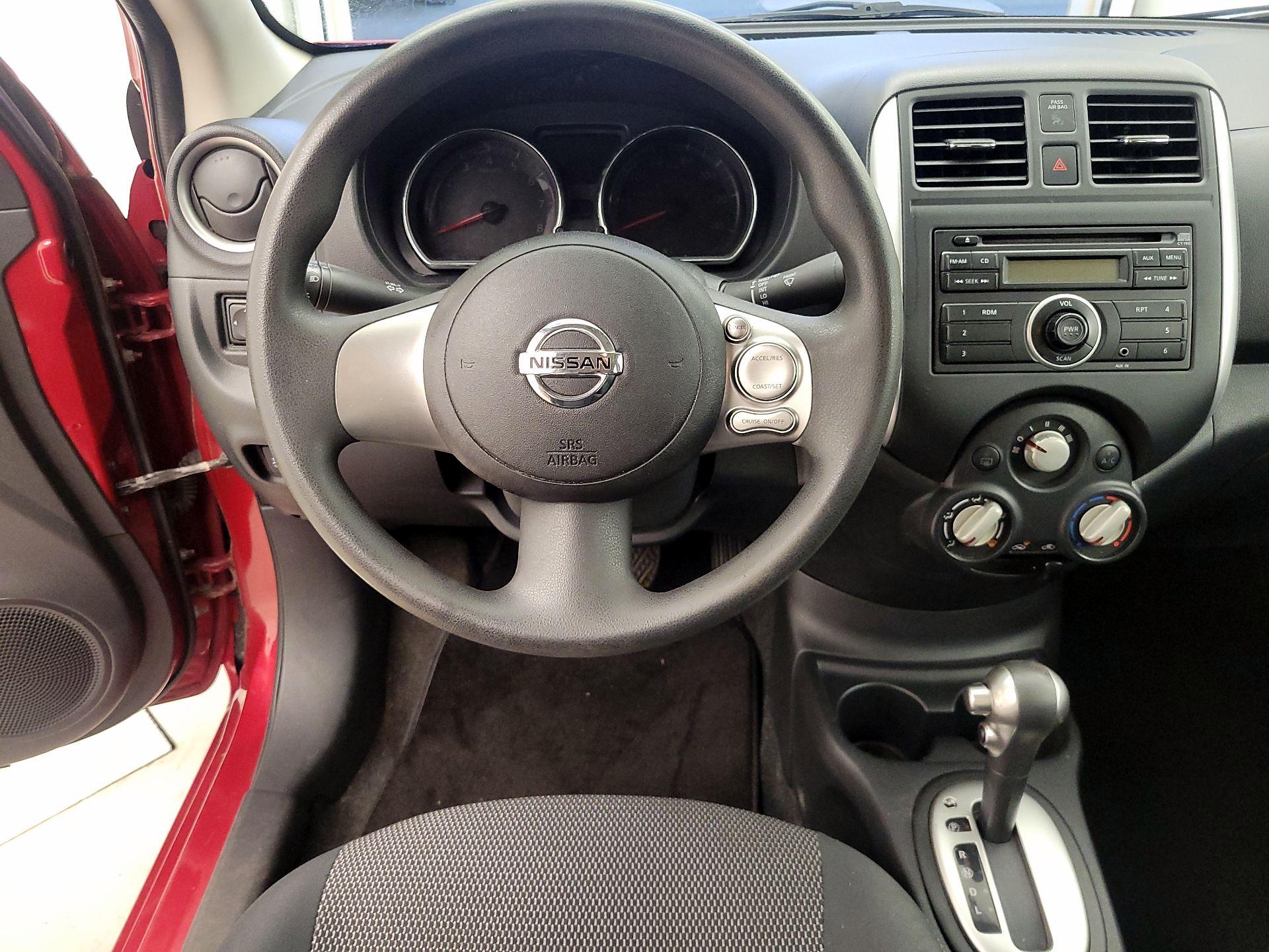Thumbnail: 2014 Nissan Versa - 10