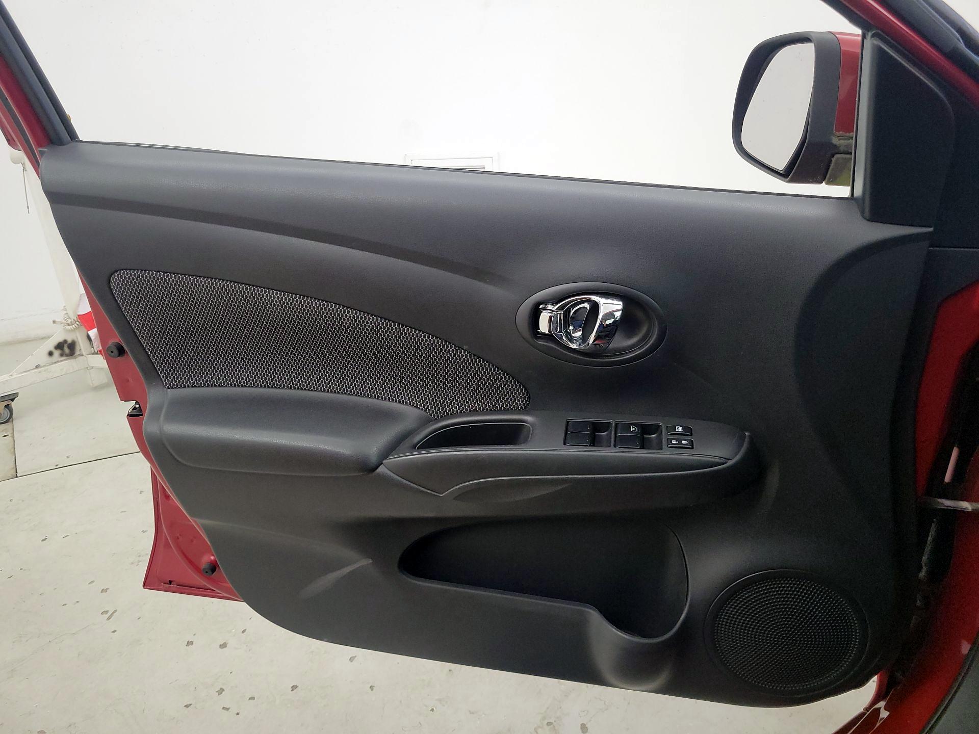 Thumbnail: 2014 Nissan Versa - 12