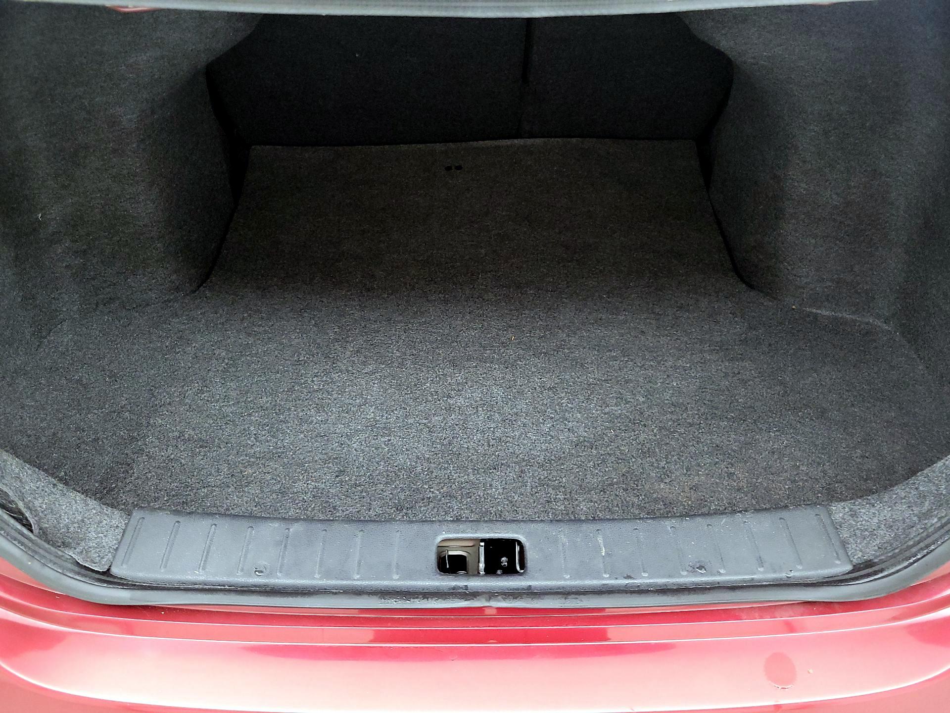 Thumbnail: 2014 Nissan Versa - 19