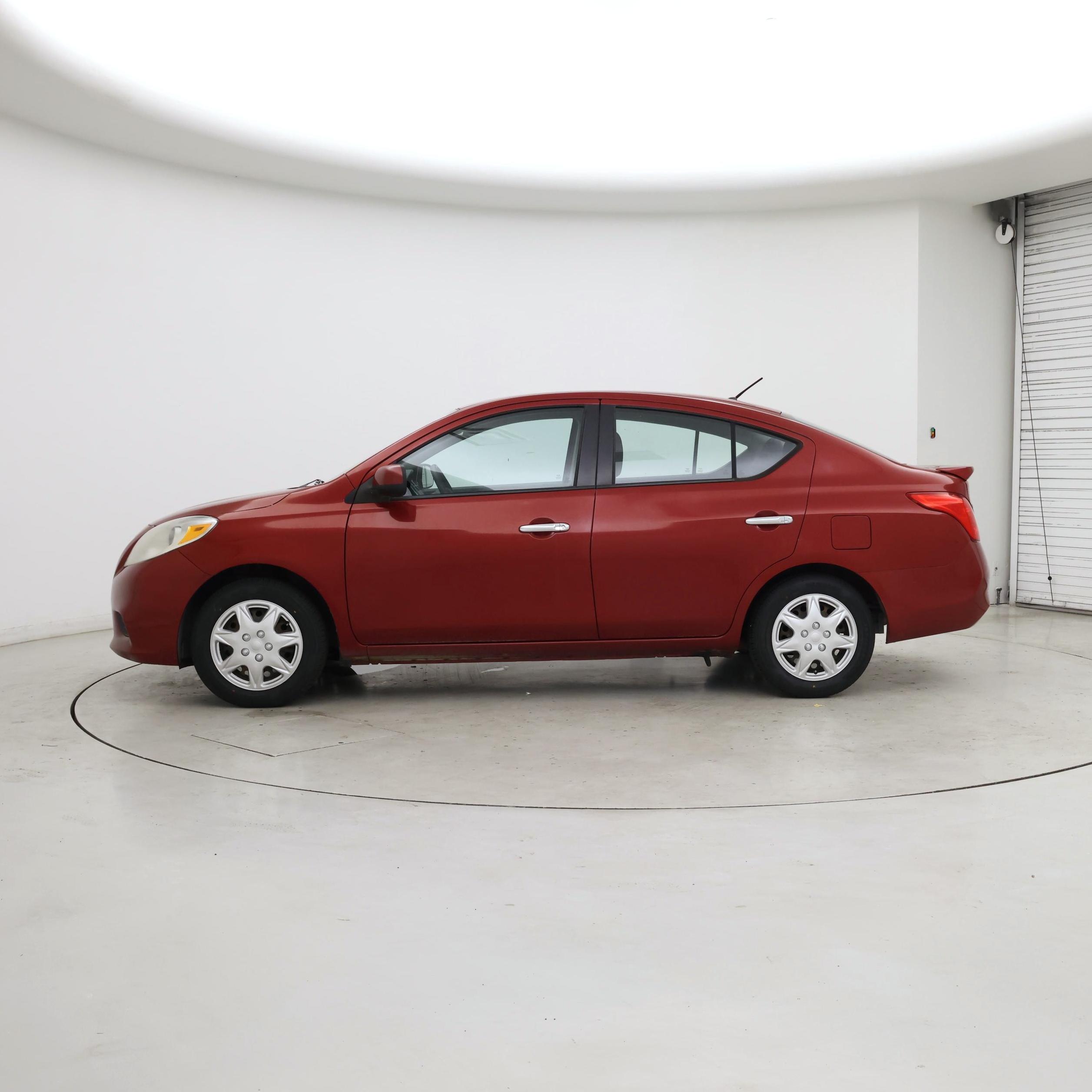 Thumbnail: 2014 Nissan Versa - 3