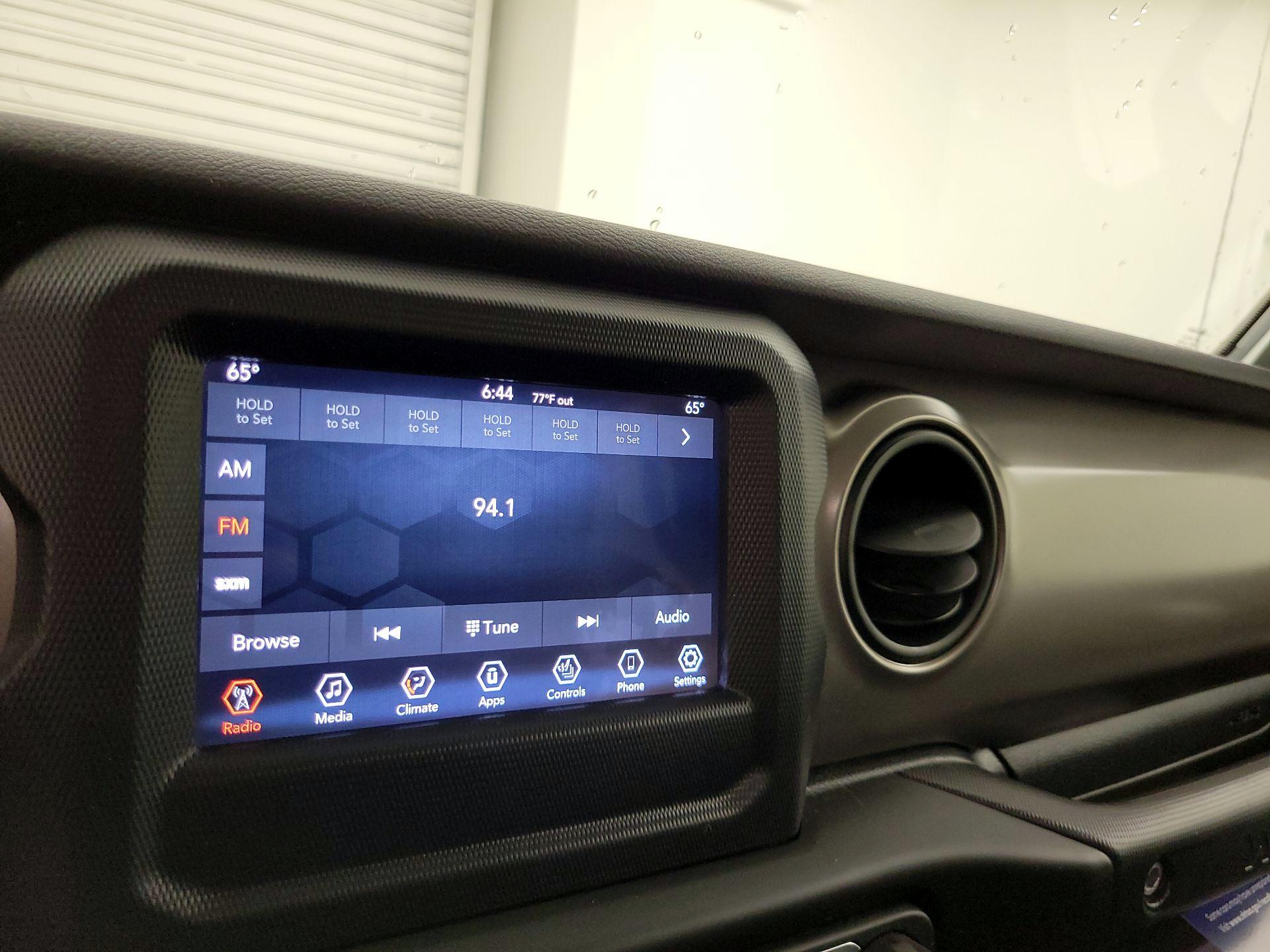 Thumbnail: 2020 Jeep Wrangler - 15