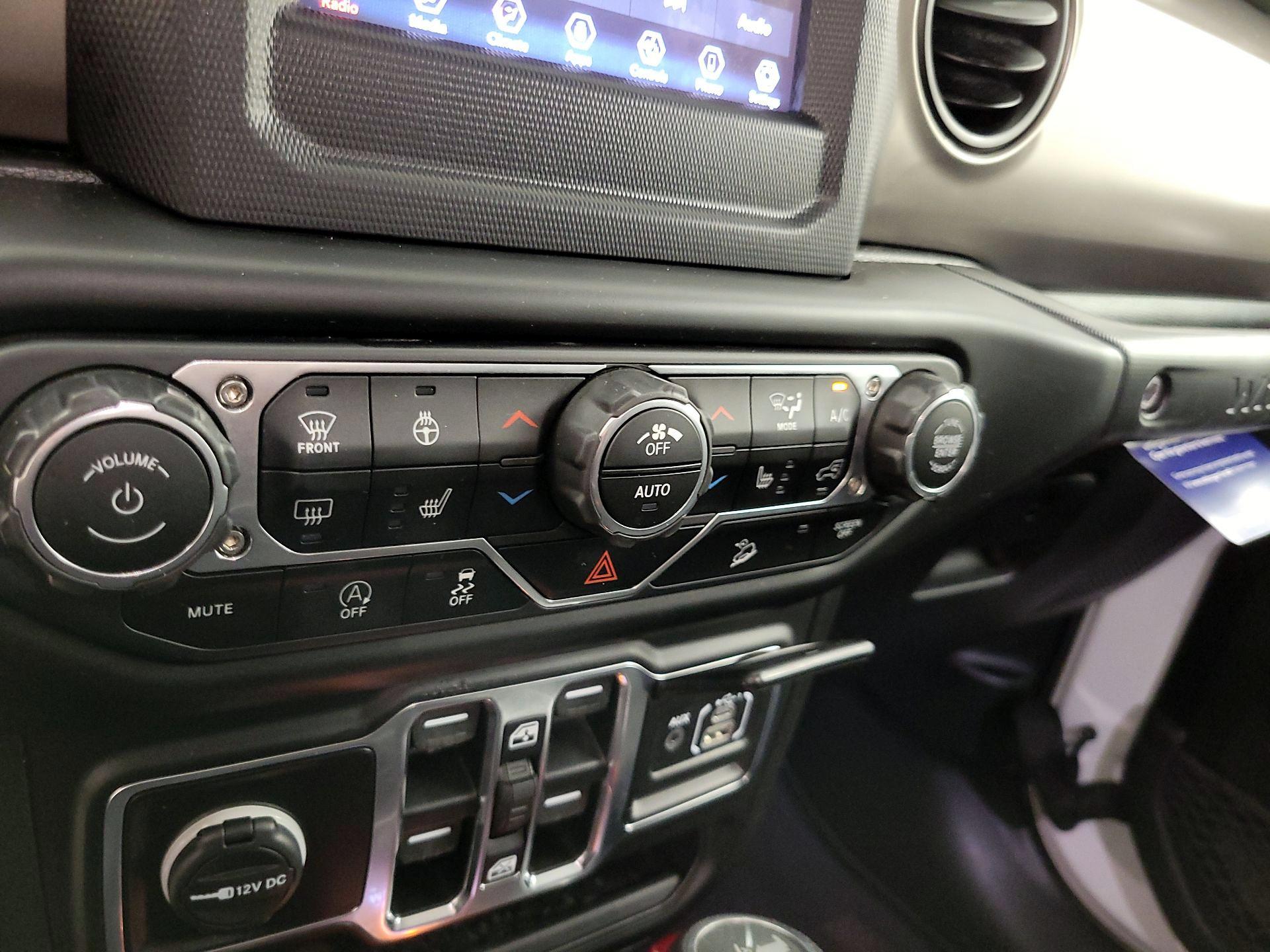 Thumbnail: 2020 Jeep Wrangler - 16