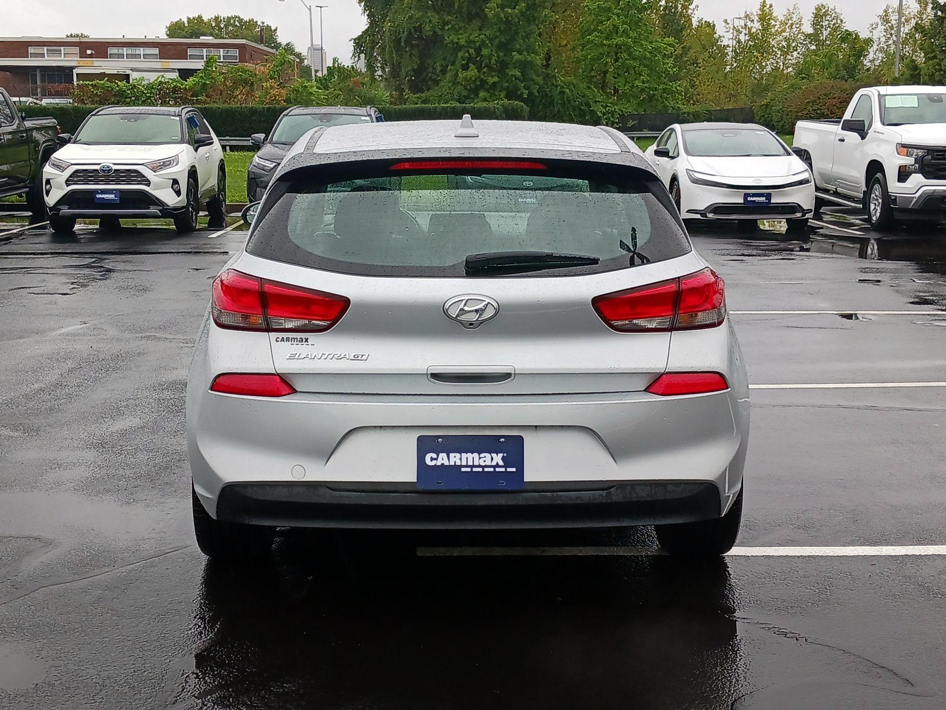 Thumbnail: 2018 Hyundai Elantra - 6
