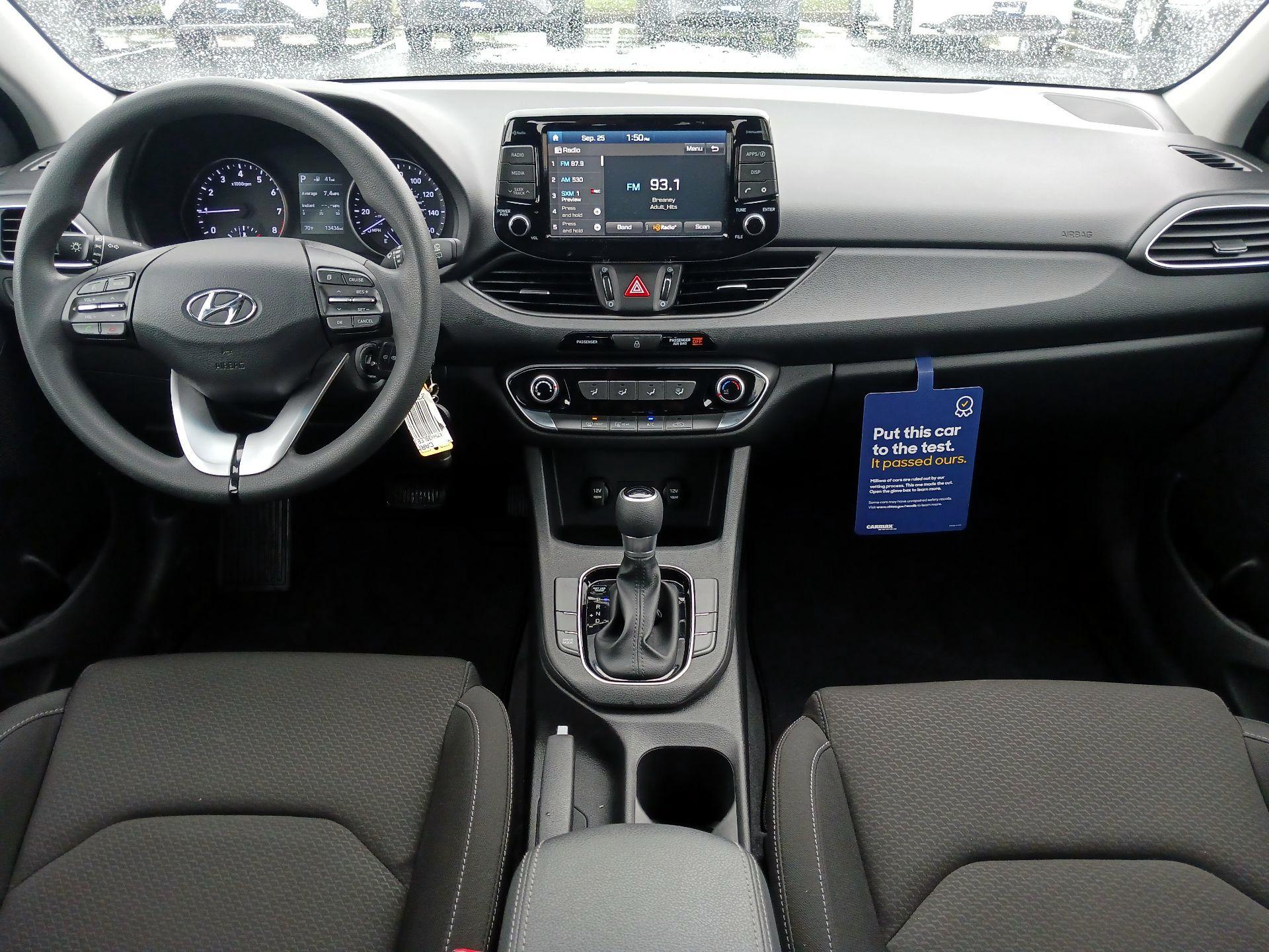 Thumbnail: 2018 Hyundai Elantra - 8