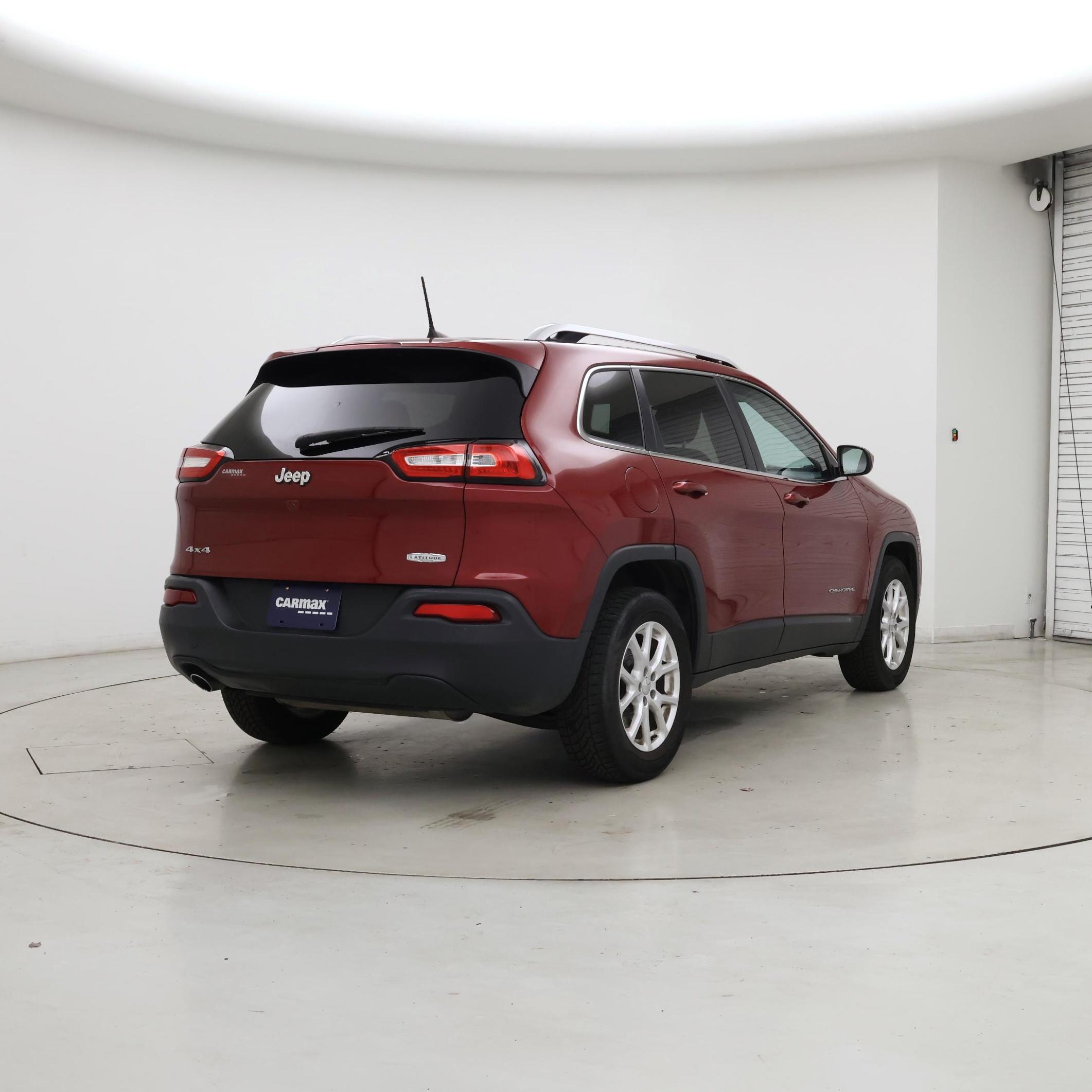 Thumbnail: 2016 Jeep Cherokee - 8