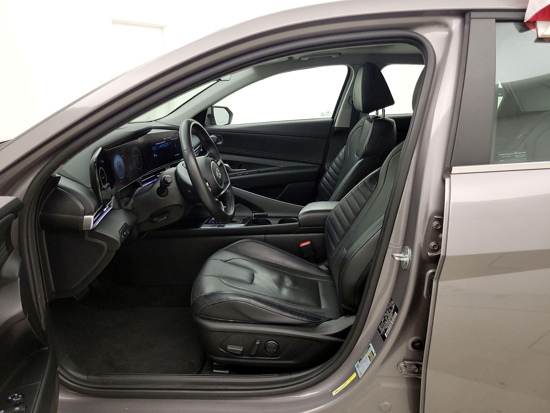 Thumbnail: 2021 Hyundai Elantra - 11