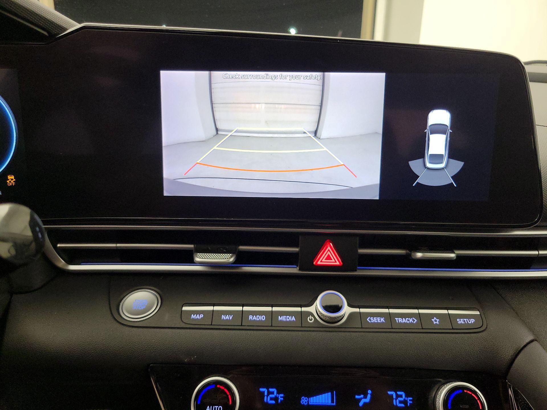 Thumbnail: 2021 Hyundai Elantra - 15