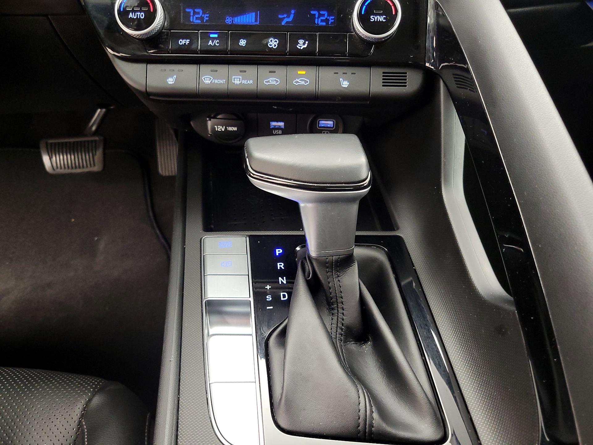 Thumbnail: 2021 Hyundai Elantra - 18