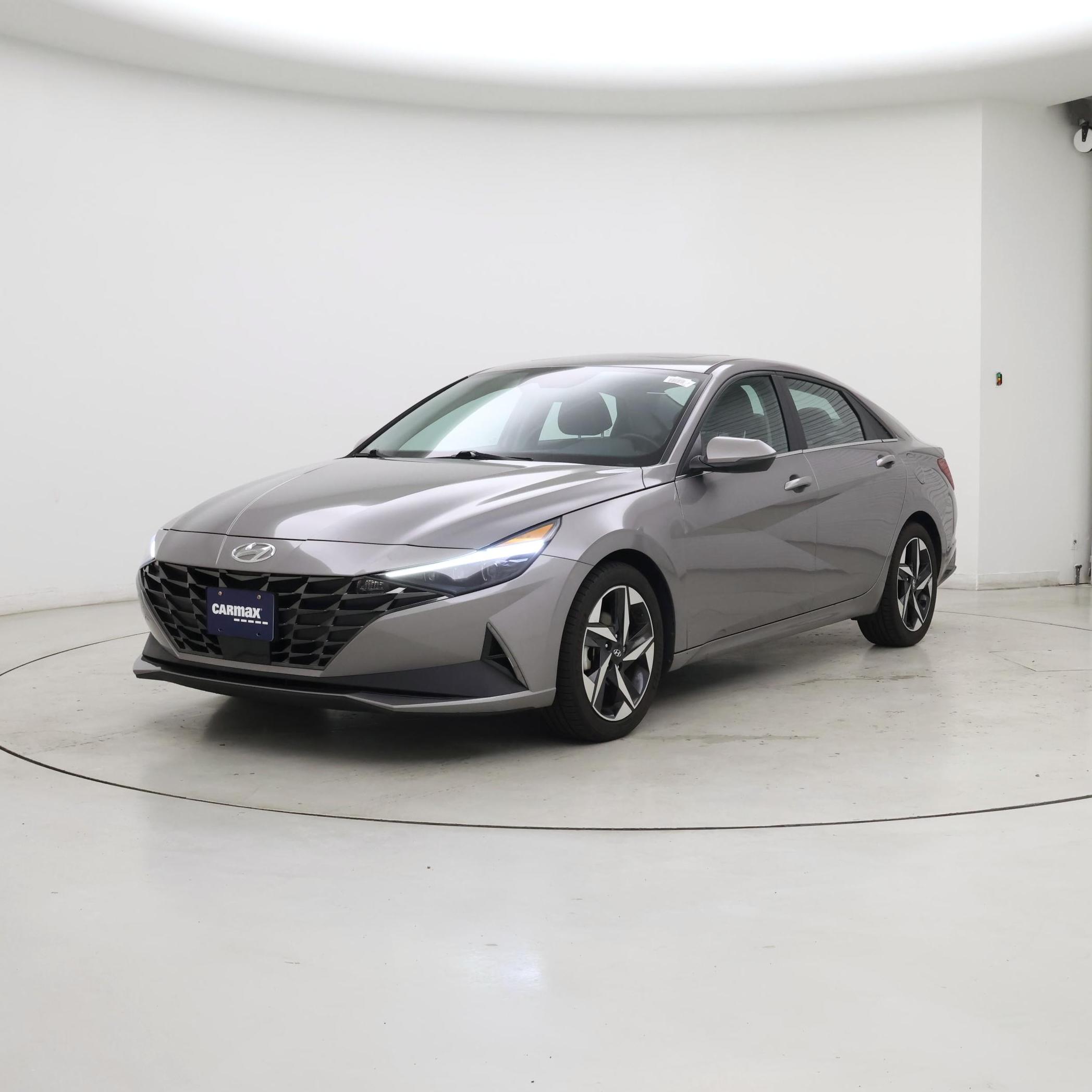 Thumbnail: 2021 Hyundai Elantra - 4