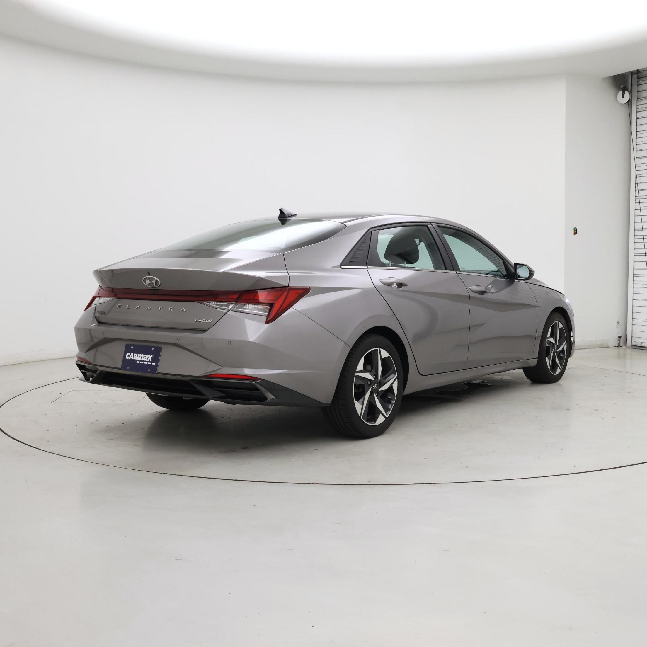 Thumbnail: 2021 Hyundai Elantra - 8