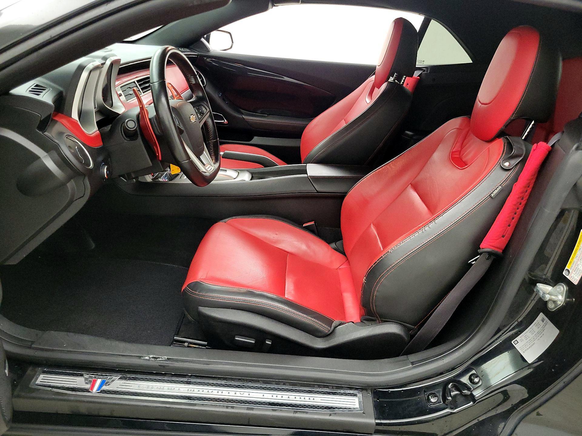 Thumbnail: 2015 Chevrolet Camaro - 11