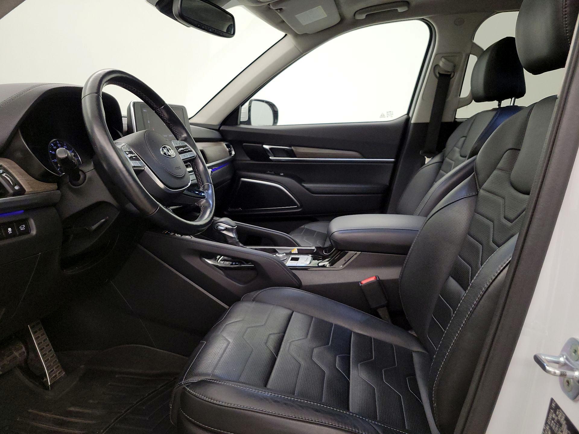 Thumbnail: 2020 Kia Telluride - 11