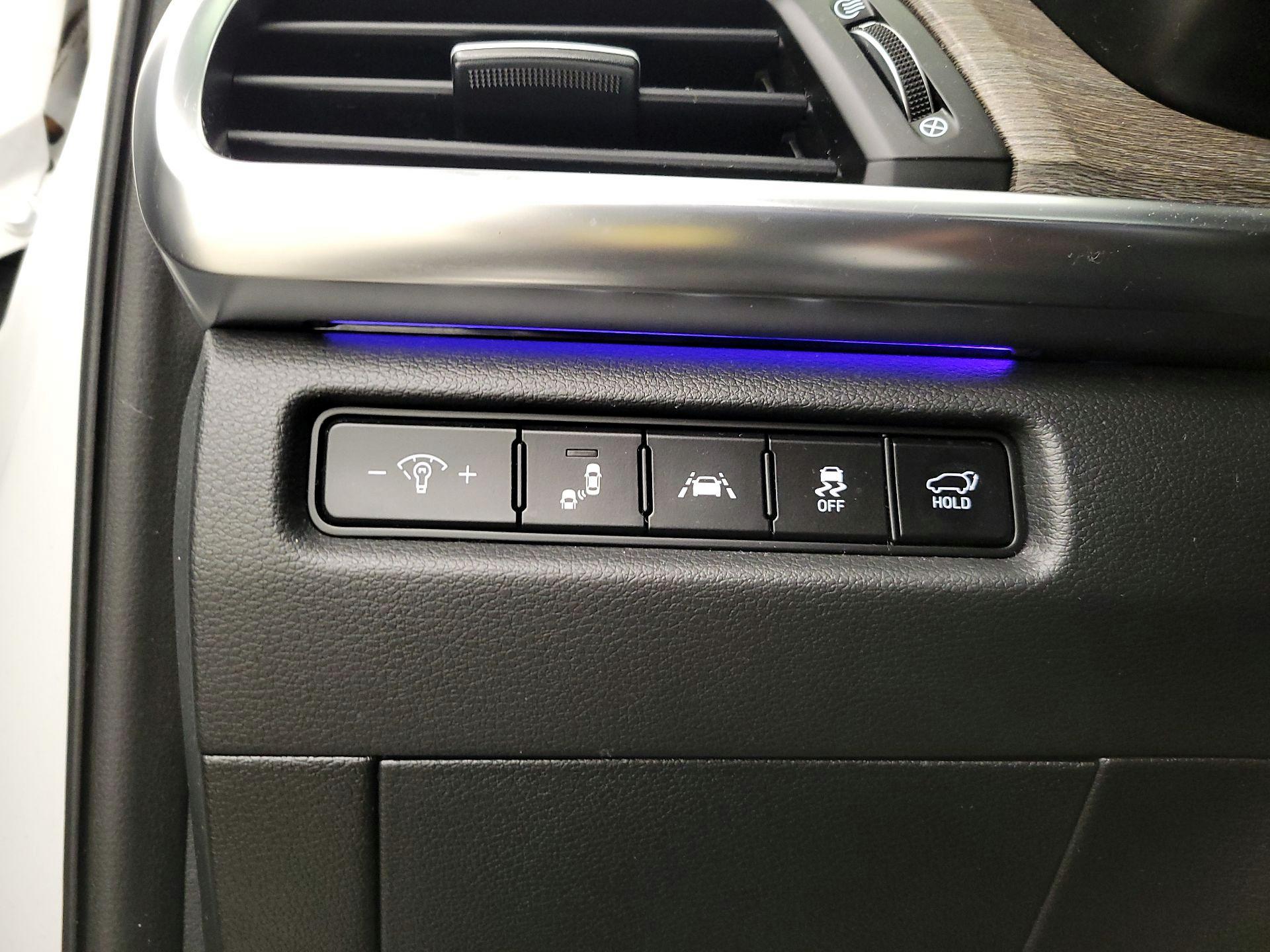 Thumbnail: 2020 Kia Telluride - 13