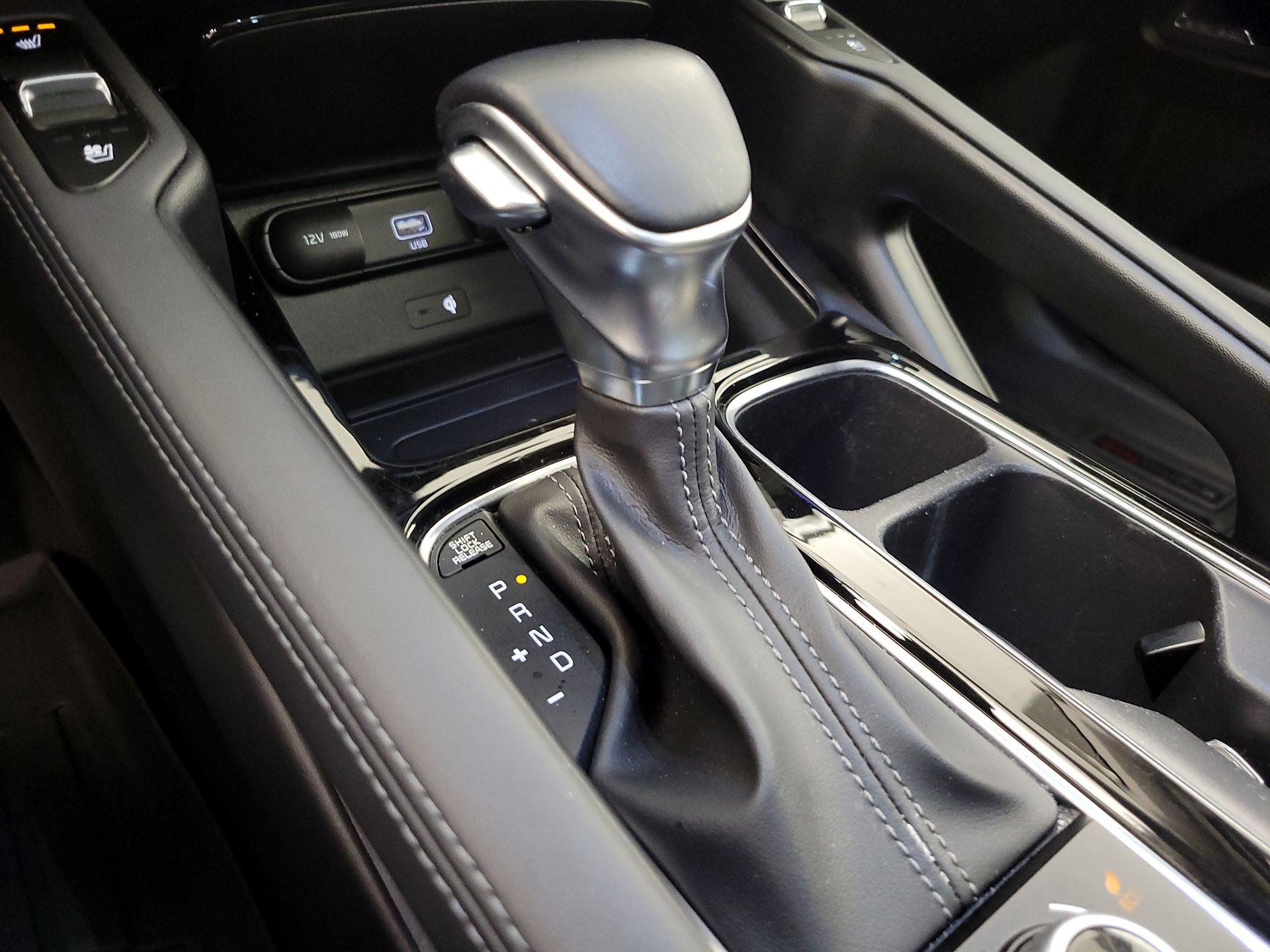 Thumbnail: 2020 Kia Telluride - 18