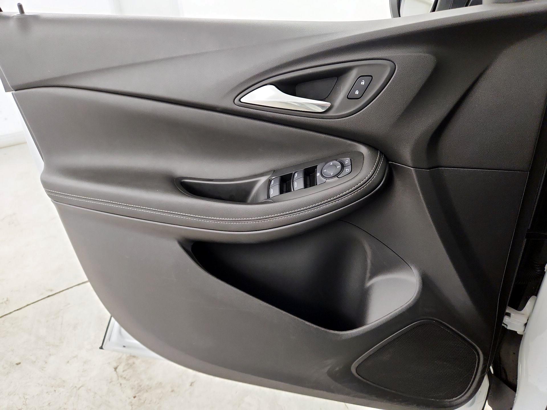 Thumbnail: 2025 Buick Encore GX - 12