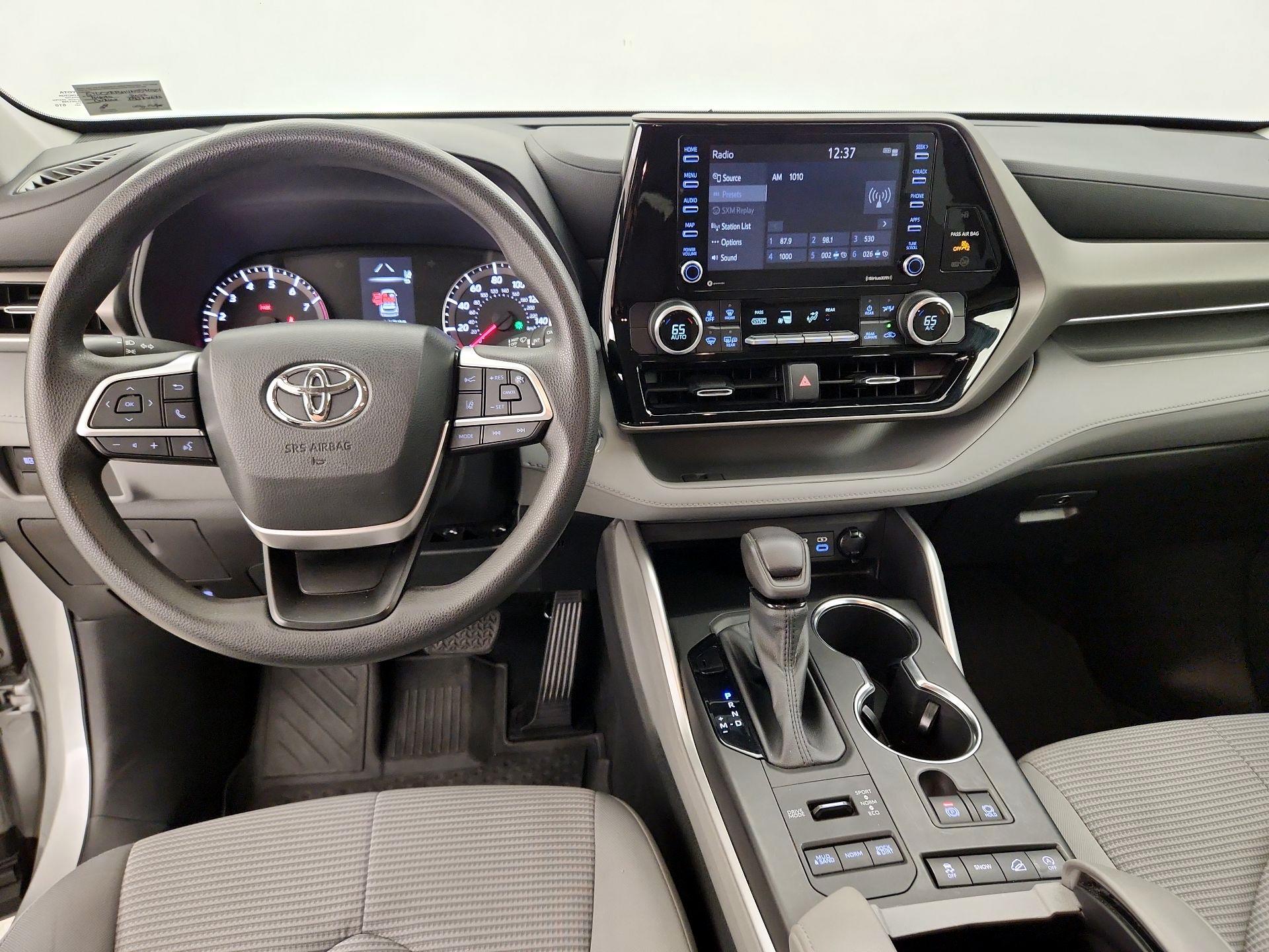 Thumbnail: 2022 Toyota Highlander - 9