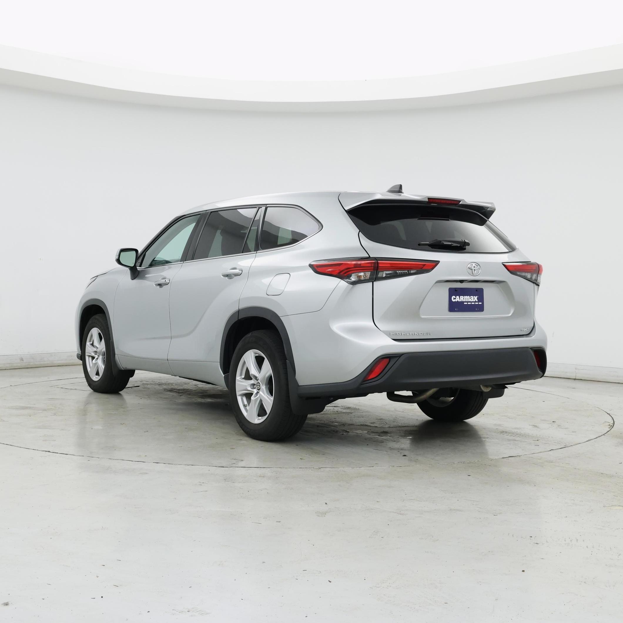 Thumbnail: 2022 Toyota Highlander - 2