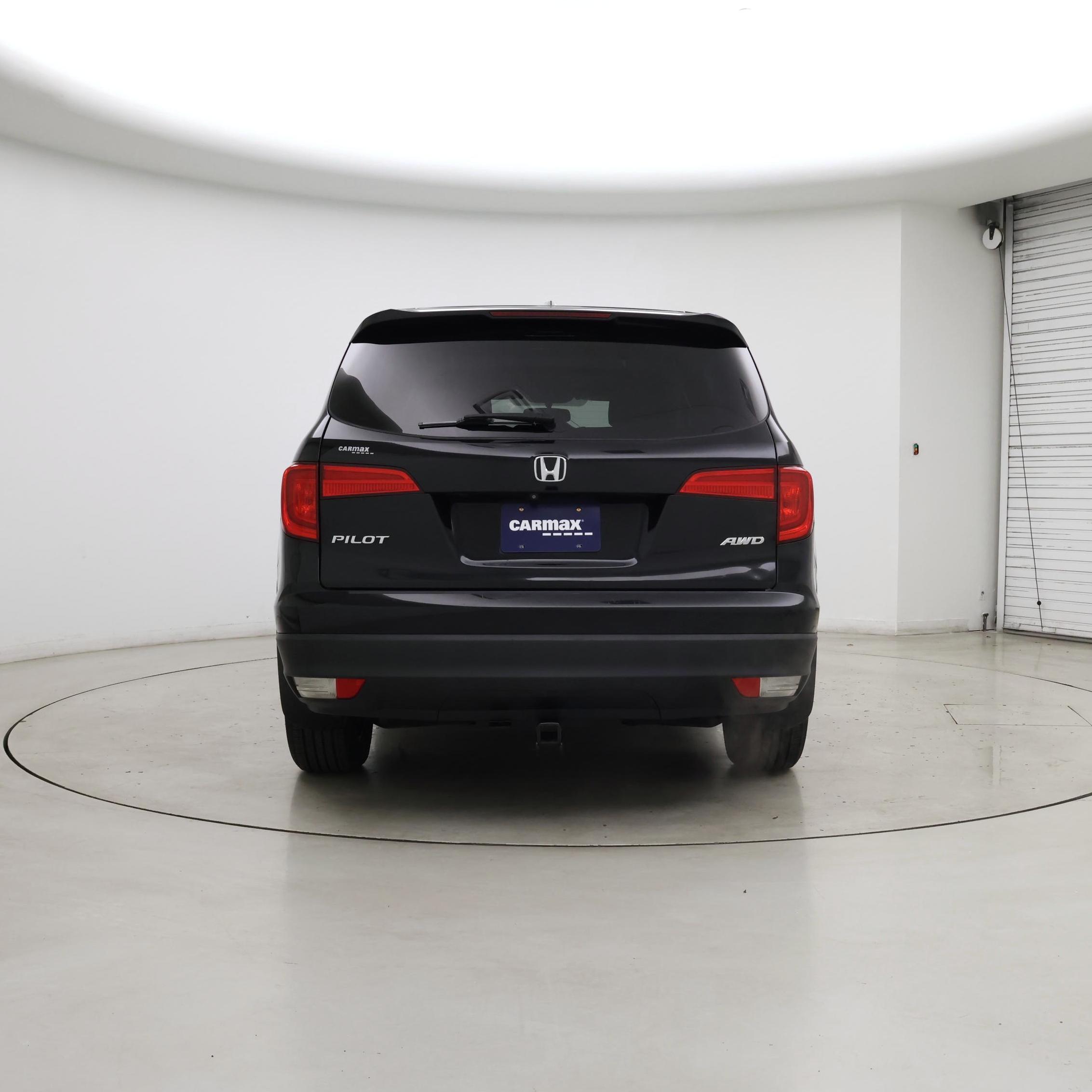 Thumbnail: 2017 Honda Pilot - 6