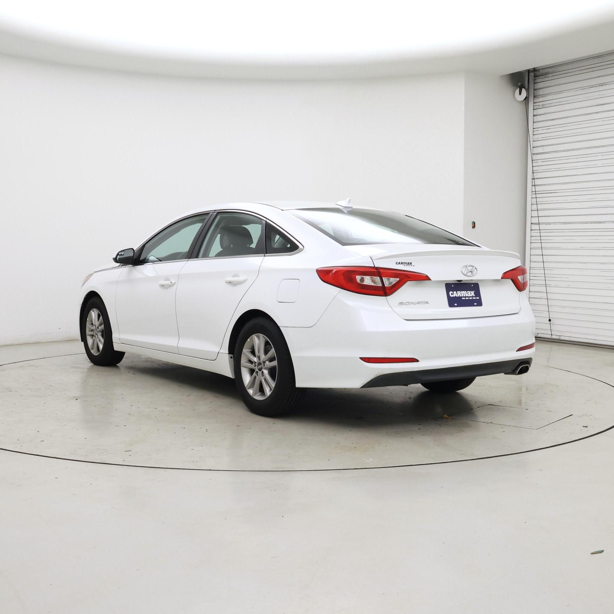 Thumbnail: 2016 Hyundai Sonata - 2
