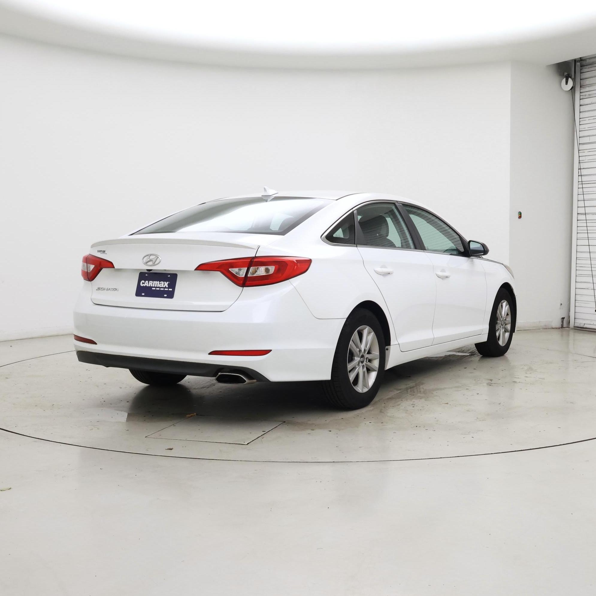 Thumbnail: 2016 Hyundai Sonata - 8