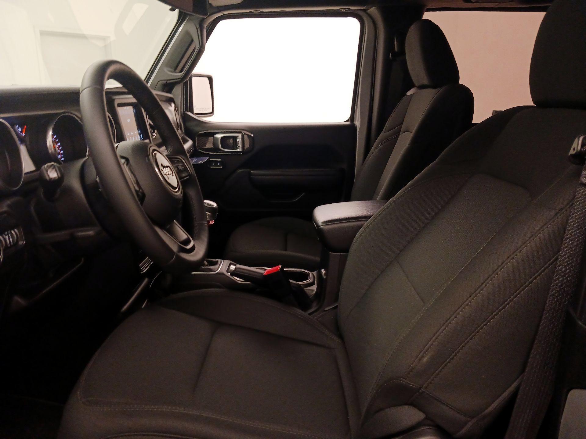 Thumbnail: 2018 Jeep Wrangler - 11