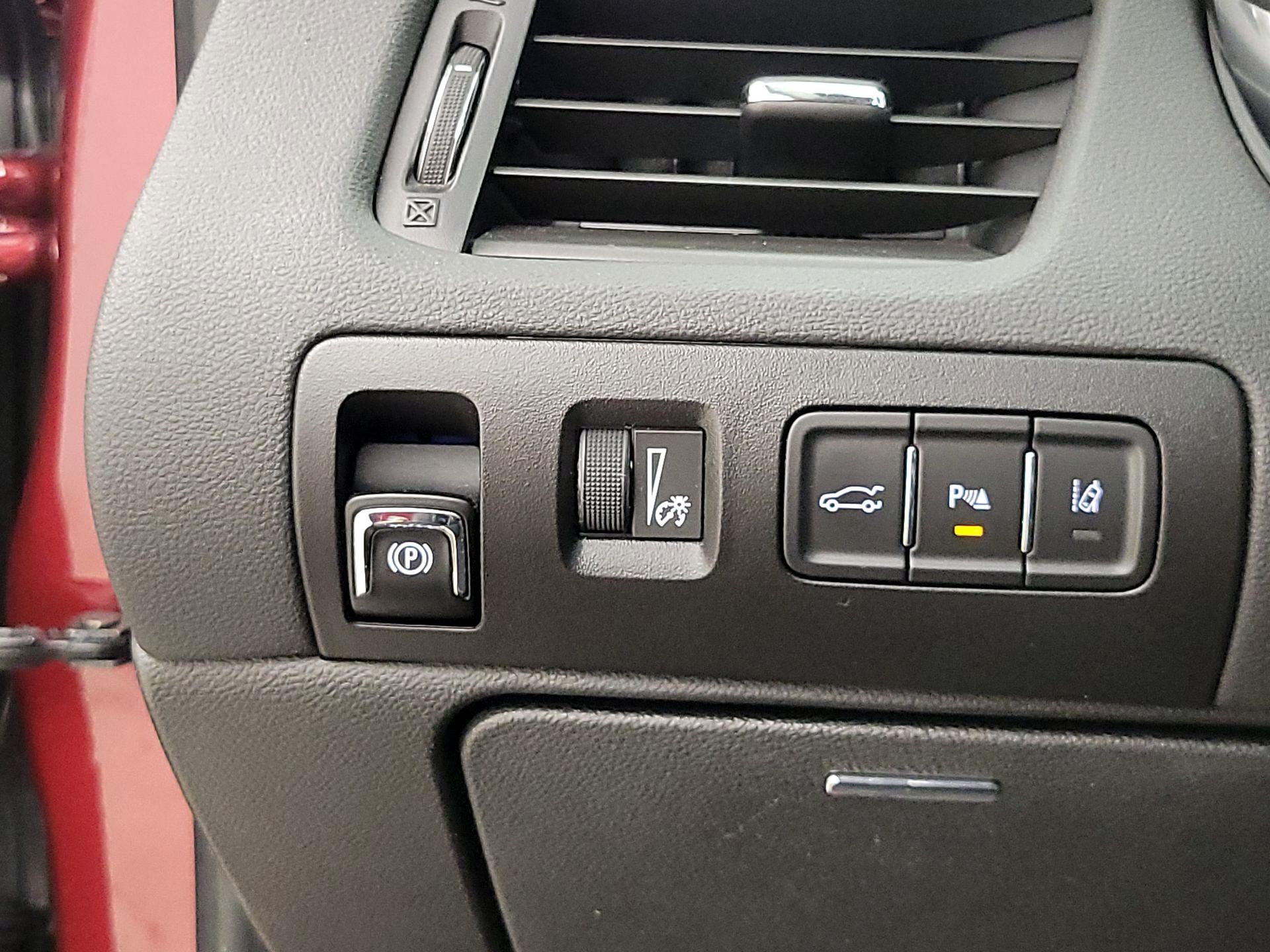 Thumbnail: 2016 Chevrolet Impala - 13