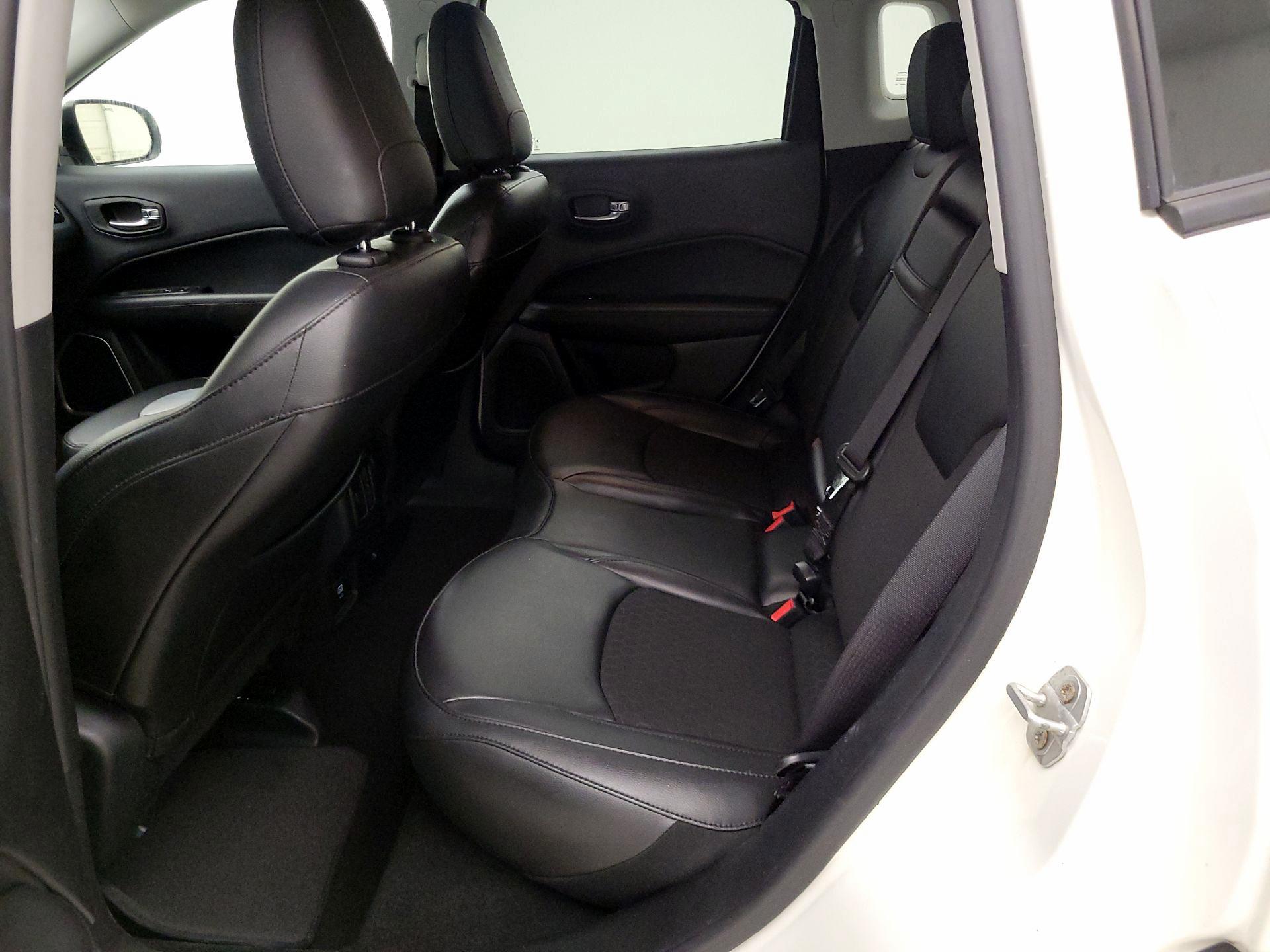 Thumbnail: 2020 Jeep Compass - 19