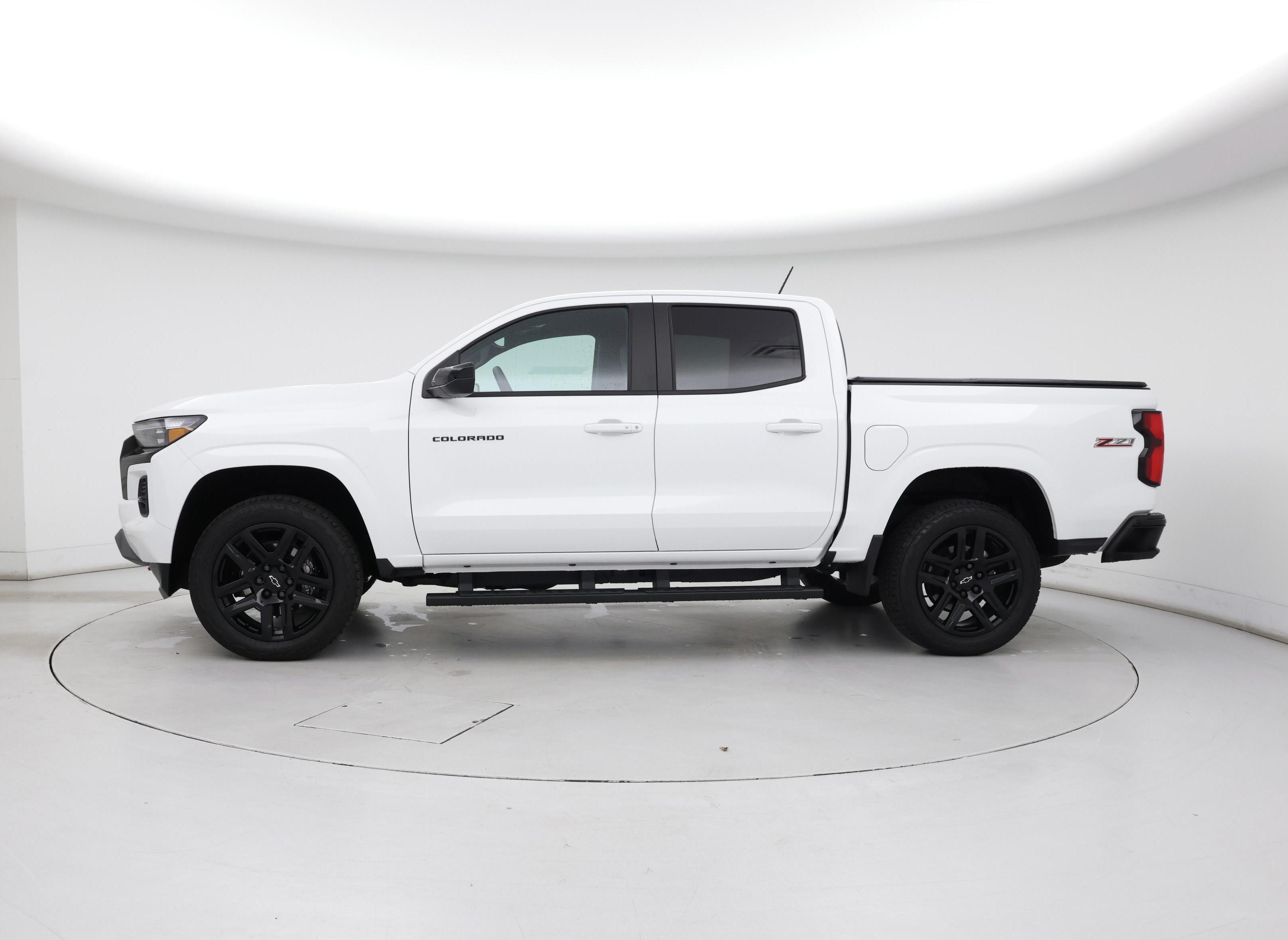 Thumbnail: 2025 Chevrolet Colorado - 3