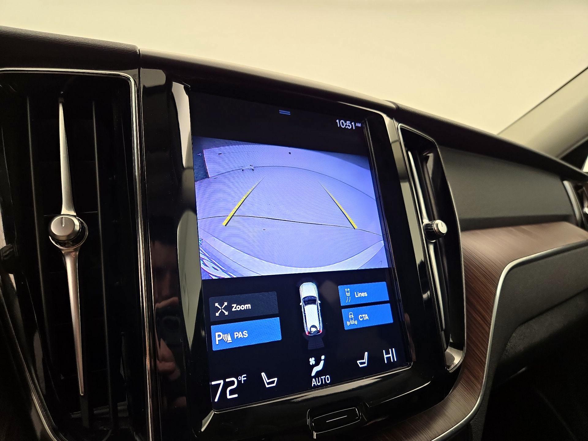 Thumbnail: 2021 Volvo XC60 - 15